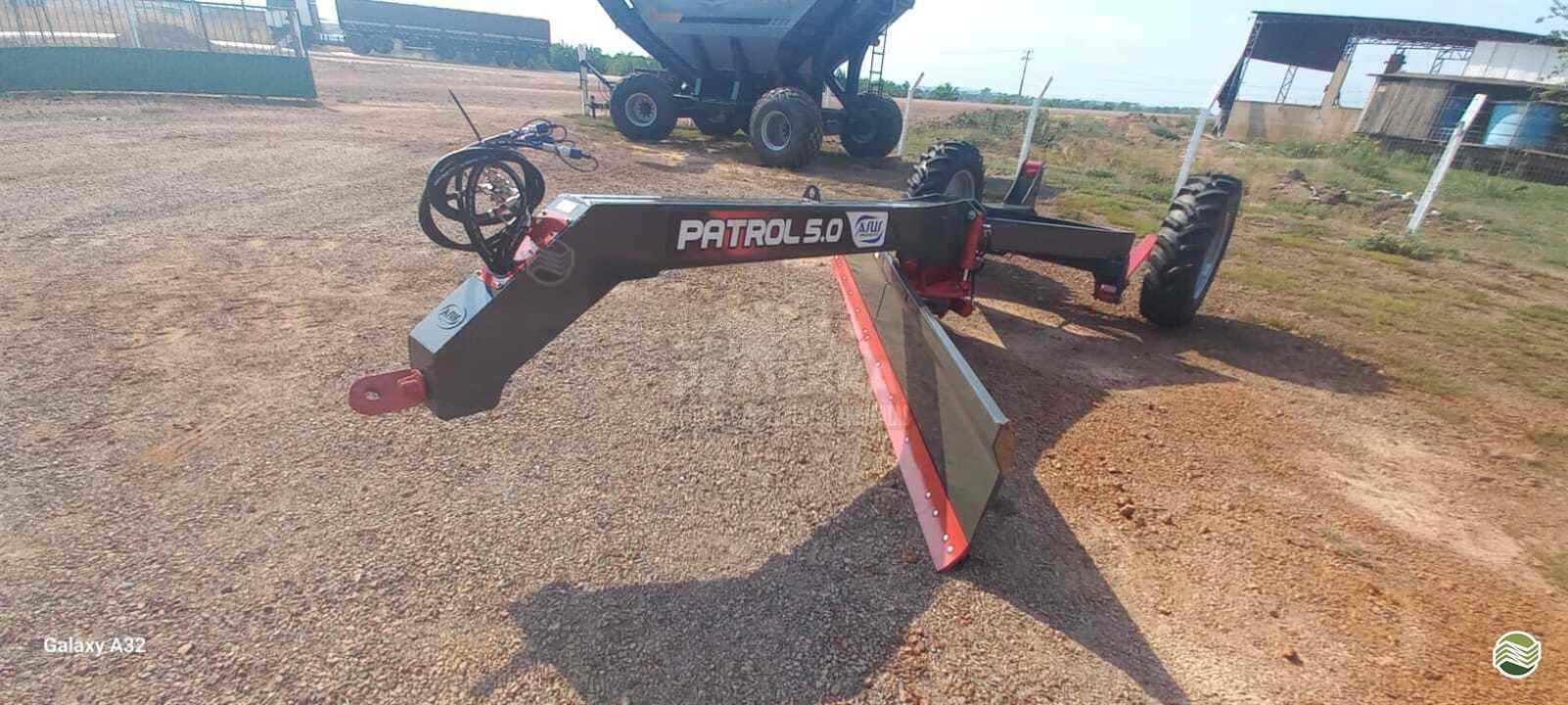 IMPLEMENTOS AGRICOLAS PLAINA NIVELADORA PLAINA HIDRÁULICA TRASEIRA Praterra Máquinas e Implementos Agrícolas NOVA SANTA HELENA MATO GROSSO MT