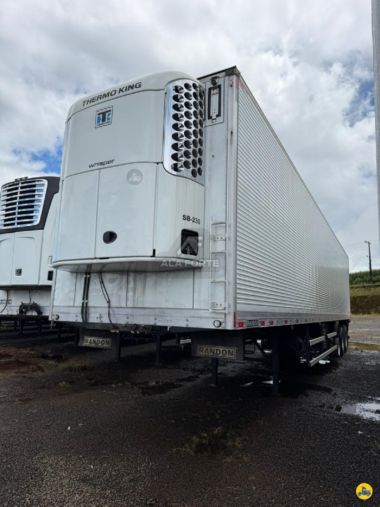 CARRETA SEMI-REBOQUE FRIGORIFICO Ala Forte Implementos Rodoviários CHAPECO SANTA CATARINA SC