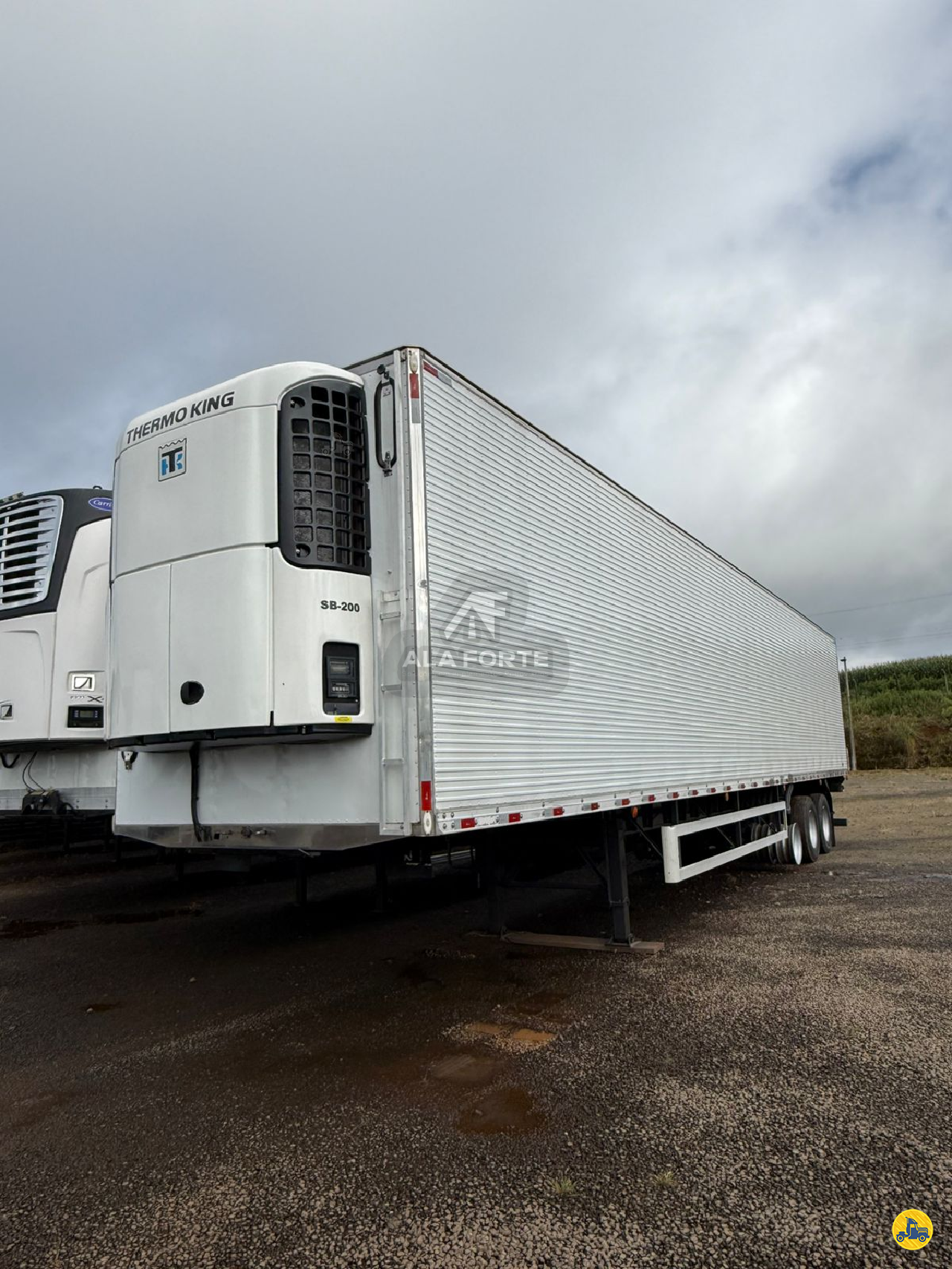 CARRETA SEMI-REBOQUE FRIGORIFICO Ala Forte Implementos Rodoviários CHAPECO SANTA CATARINA SC