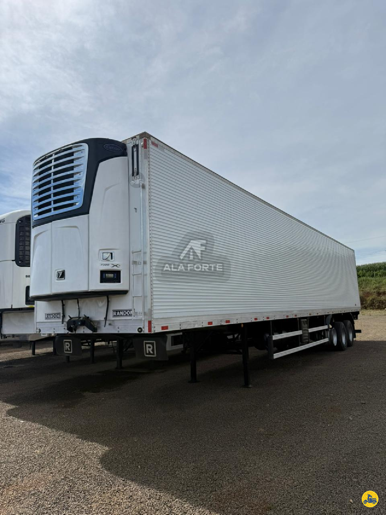 CARRETA SEMI-REBOQUE FRIGORIFICO Ala Forte Implementos Rodoviários CHAPECO SANTA CATARINA SC