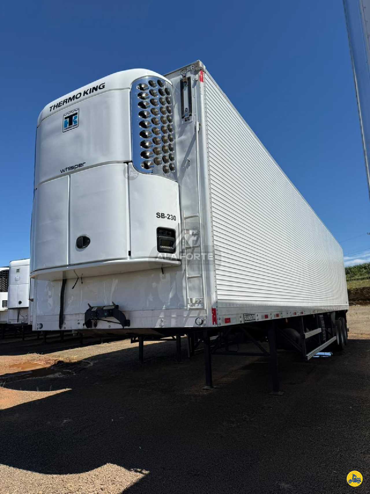 CARRETA SEMI-REBOQUE FRIGORIFICO Ala Forte Implementos Rodoviários CHAPECO SANTA CATARINA SC