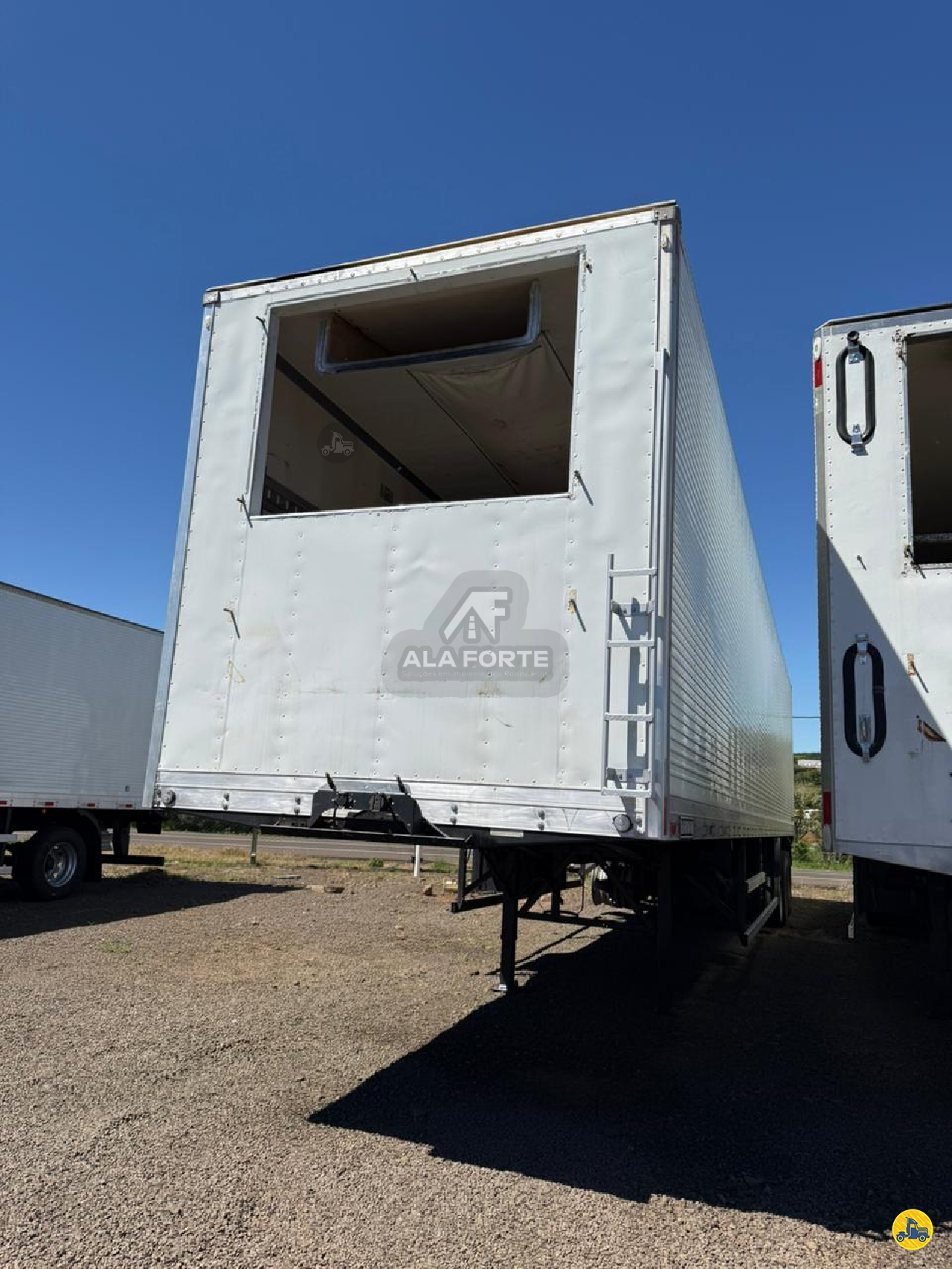 CARRETA SEMI-REBOQUE FRIGORIFICO Ala Forte Implementos Rodoviários CHAPECO SANTA CATARINA SC