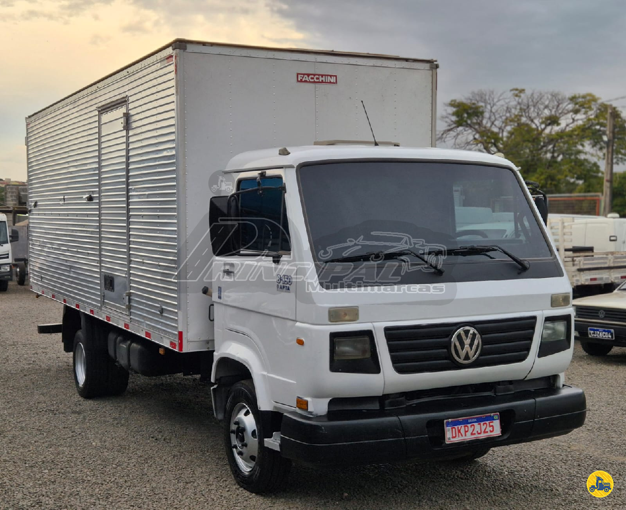 CAMINHAO VOLKSWAGEN VW 8150 Baú Furgão 3/4 4x2 Principal Multimarcas AMERICANA SÃO PAULO SP