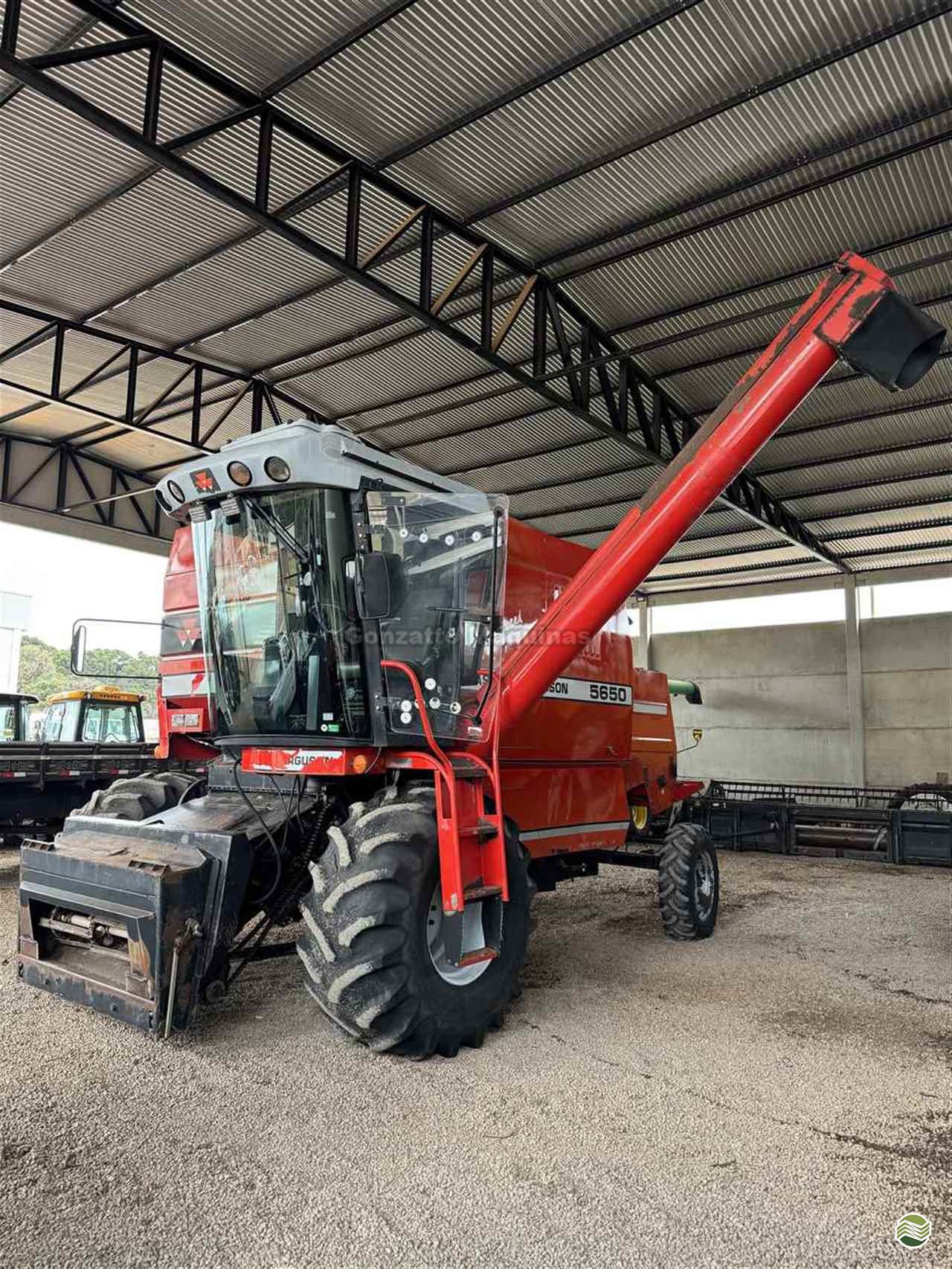 COLHEITADEIRA MASSEY FERGUSON MF 5650 Gonzatto Máquinas IBIRAIARAS RIO GRANDE DO SUL RS