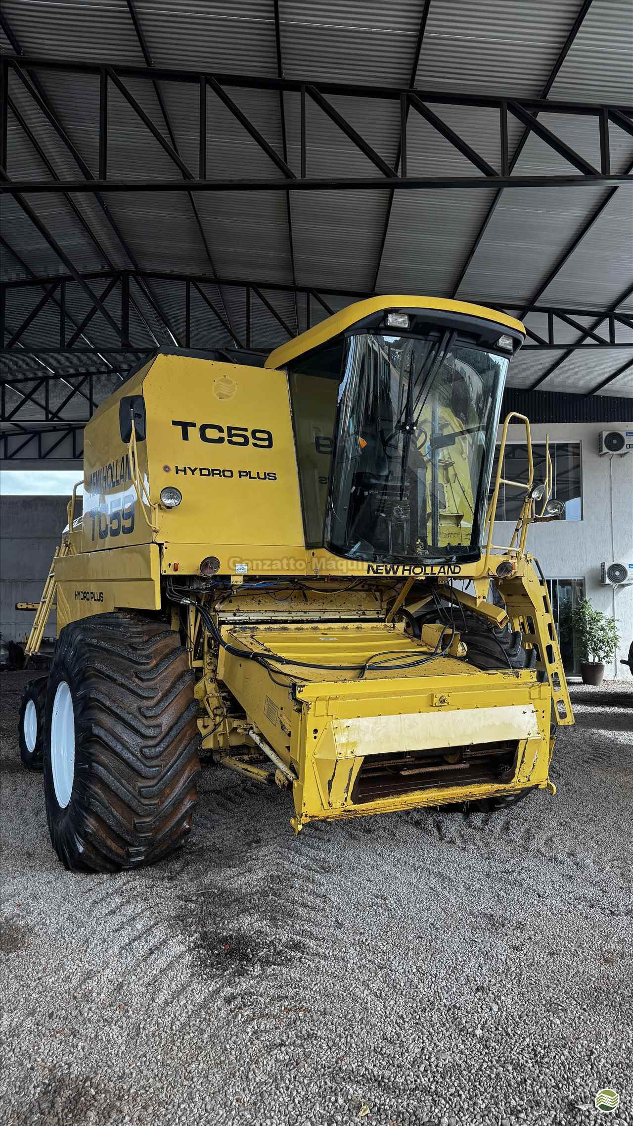 COLHEITADEIRA NEW HOLLAND TC 59 Gonzatto Máquinas IBIRAIARAS RIO GRANDE DO SUL RS