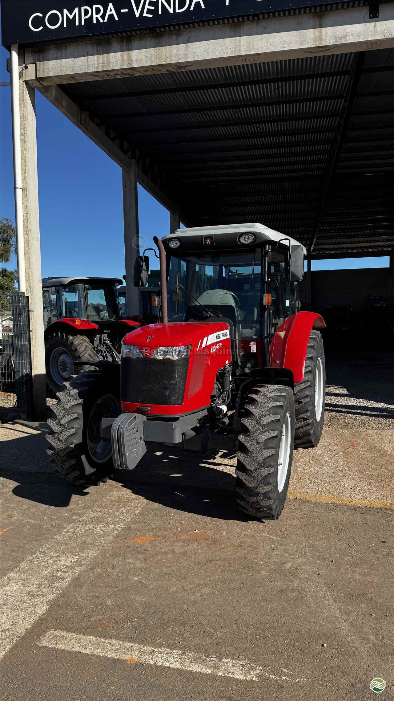 TRATOR MASSEY FERGUSON MF 4275 Tração 4x4 Gonzatto Máquinas IBIRAIARAS RIO GRANDE DO SUL RS