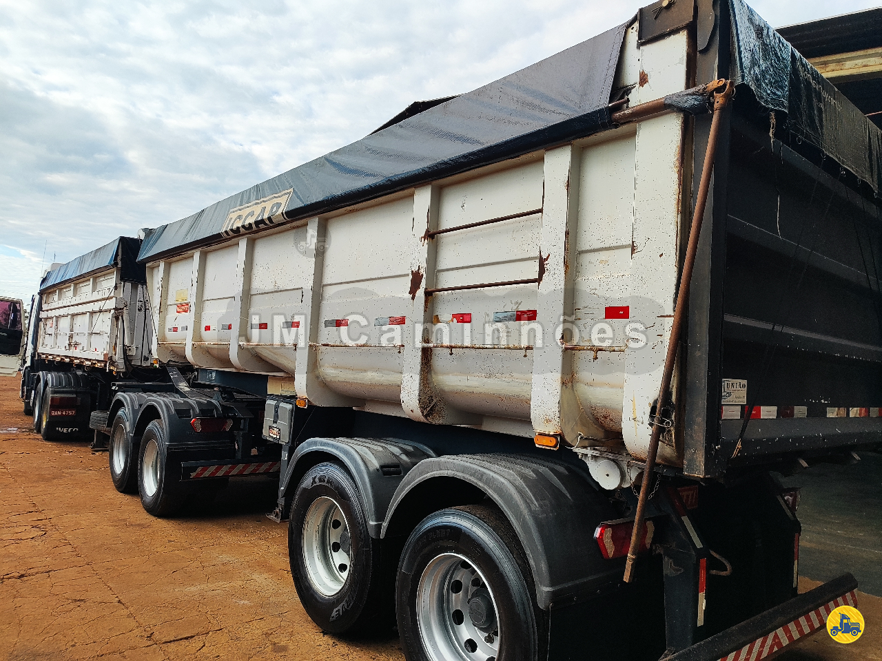 CARRETA BITREM BASCULANTE JM Caminhões DOURADOS MATO GROSSO DO SUL MS