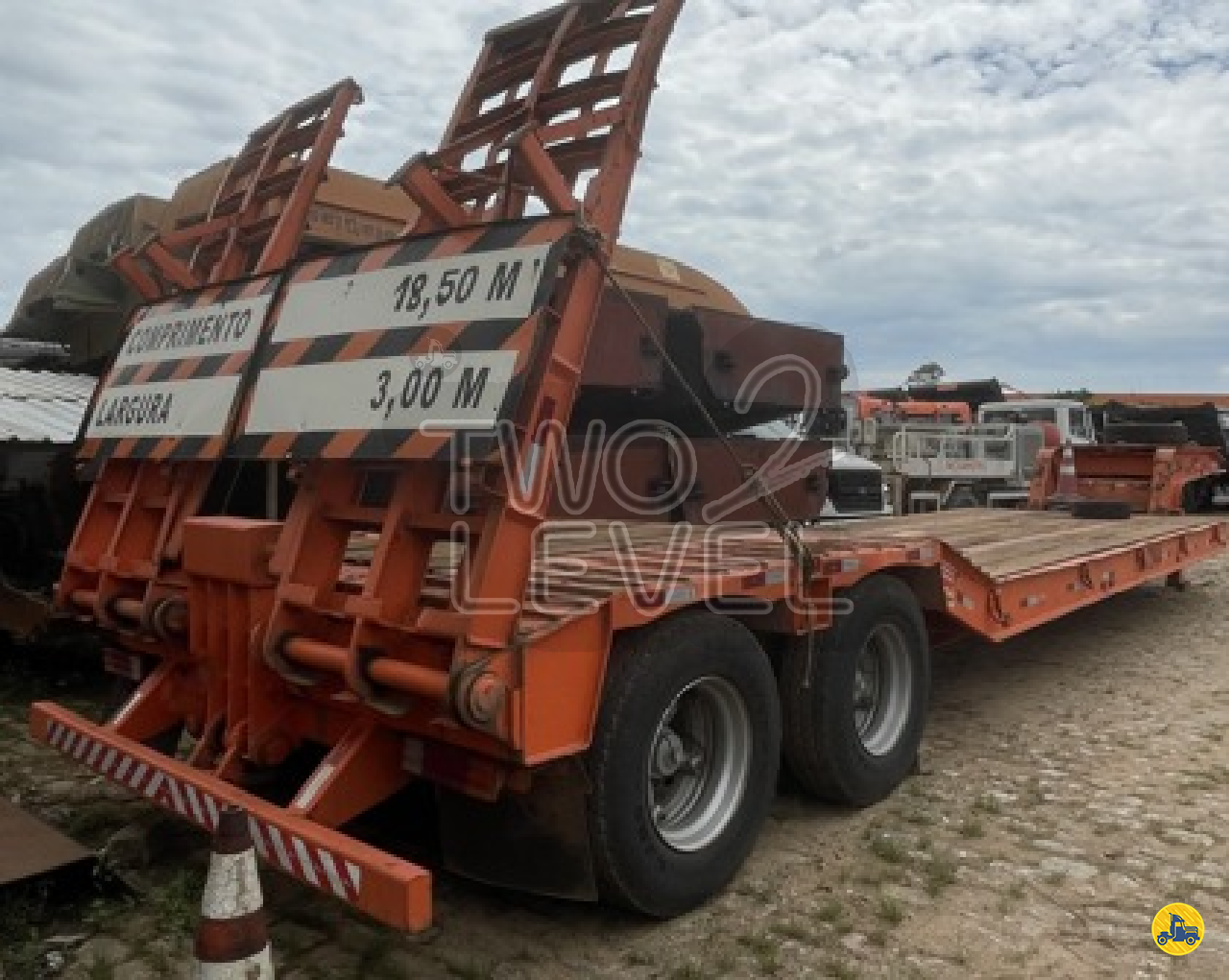 CARRETA SEMI-REBOQUE PRANCHA Rebaixada Two Level CURITIBA PARANÁ PR