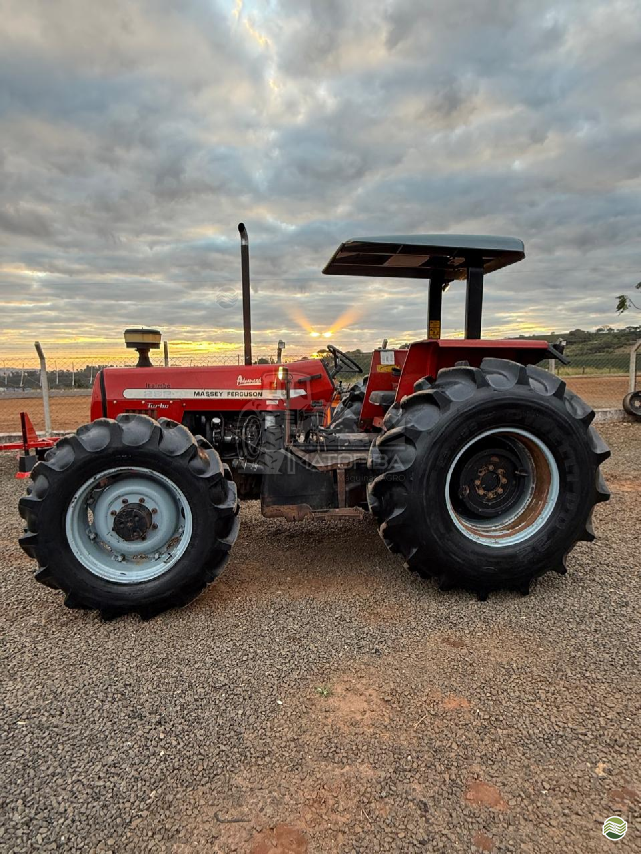 TRATOR MASSEY FERGUSON MF 292 Tração 4x4 Matopiba Máquinas Agro MIGUELOPOLIS SÃO PAULO SP