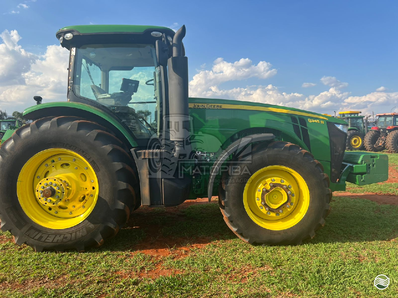 TRATOR JOHN DEERE JOHN DEERE 8335R Tração 4x4 Matopiba Máquinas Agro MIGUELOPOLIS SÃO PAULO SP