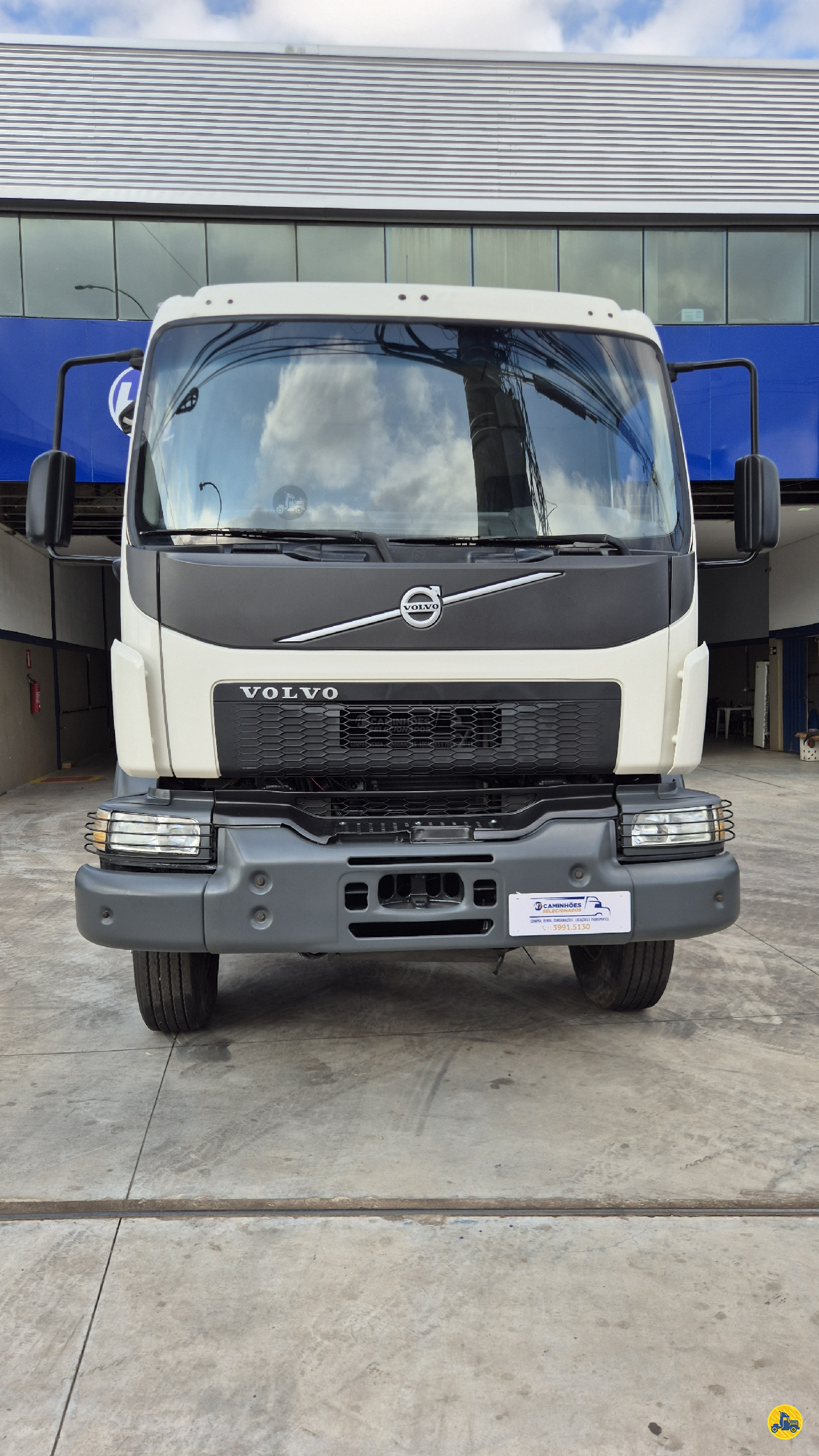CAMINHAO VOLVO VOLVO VM 330 Chassis Truck 6x4 H7 Caminhões BELO HORIZONTE MINAS GERAIS MG