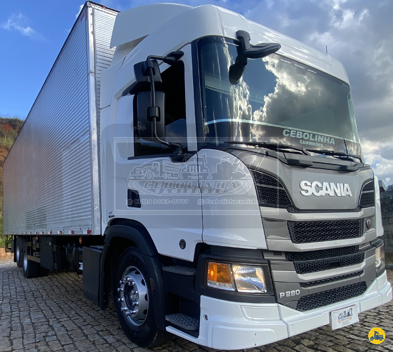 CAMINHAO SCANIA SCANIA P280 Baú Furgão Truck 6x2 Cebolinha Caminhões JOAO MONLEVADE MINAS GERAIS MG