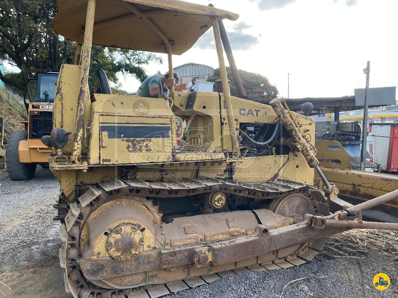 TRATOR ESTEIRA CATERPILLAR D4E Cebolinha Caminhões JOAO MONLEVADE MINAS GERAIS MG