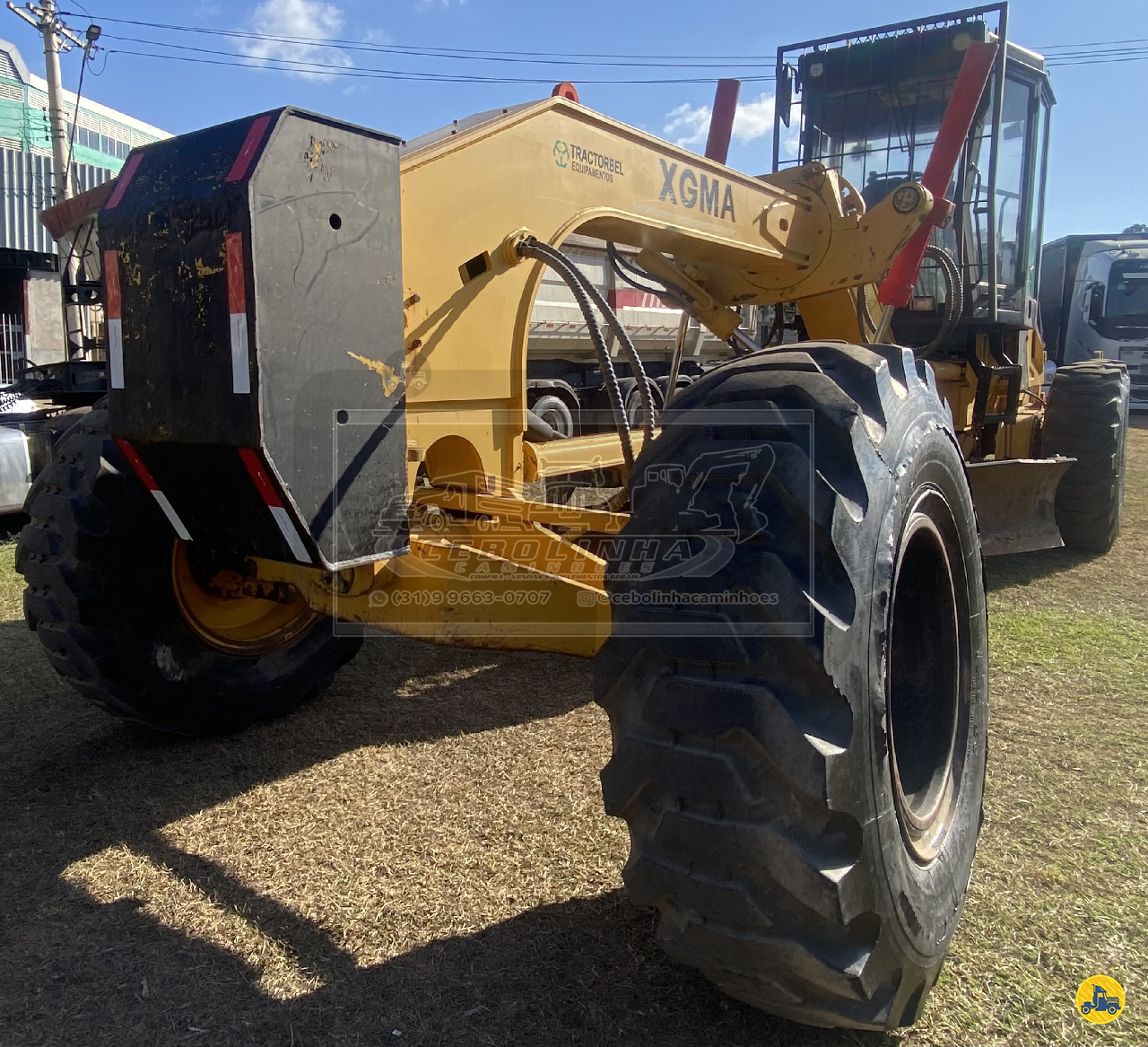 MOTONIVELADORA XGMA XG31651 Cebolinha Caminhões JOAO MONLEVADE MINAS GERAIS MG