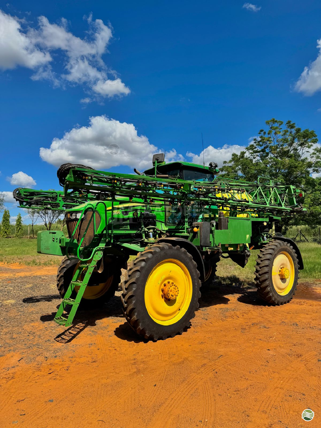 JOHN DEERE 4730 de JM Tratores 