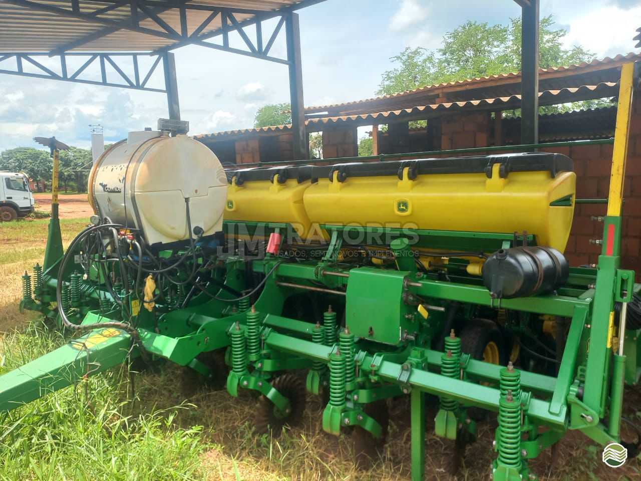 PLANTADEIRA JOHN DEERE PLANTADEIRAS 1113 JM Tratores  ADAMANTINA SÃO PAULO SP
