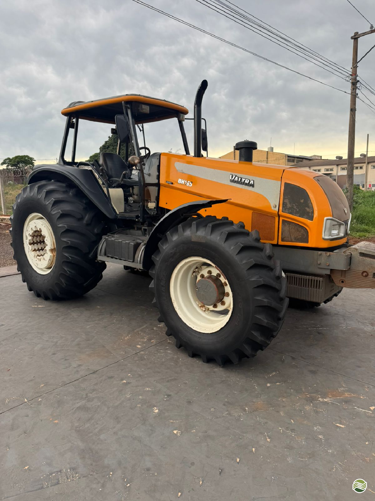 VALTRA BH 165 de JM Tratores 
