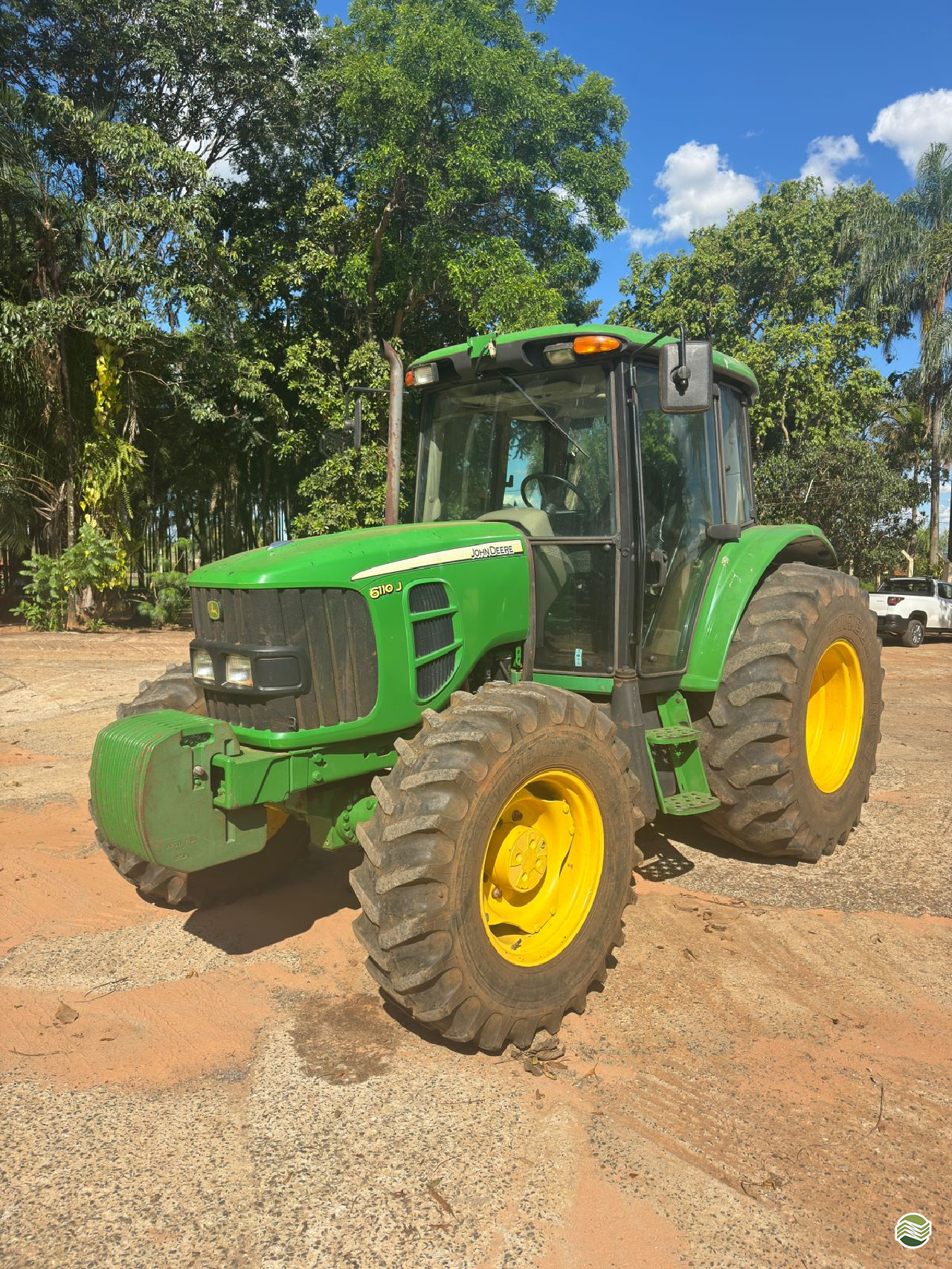 JOHN DEERE 6110J de JM Tratores 