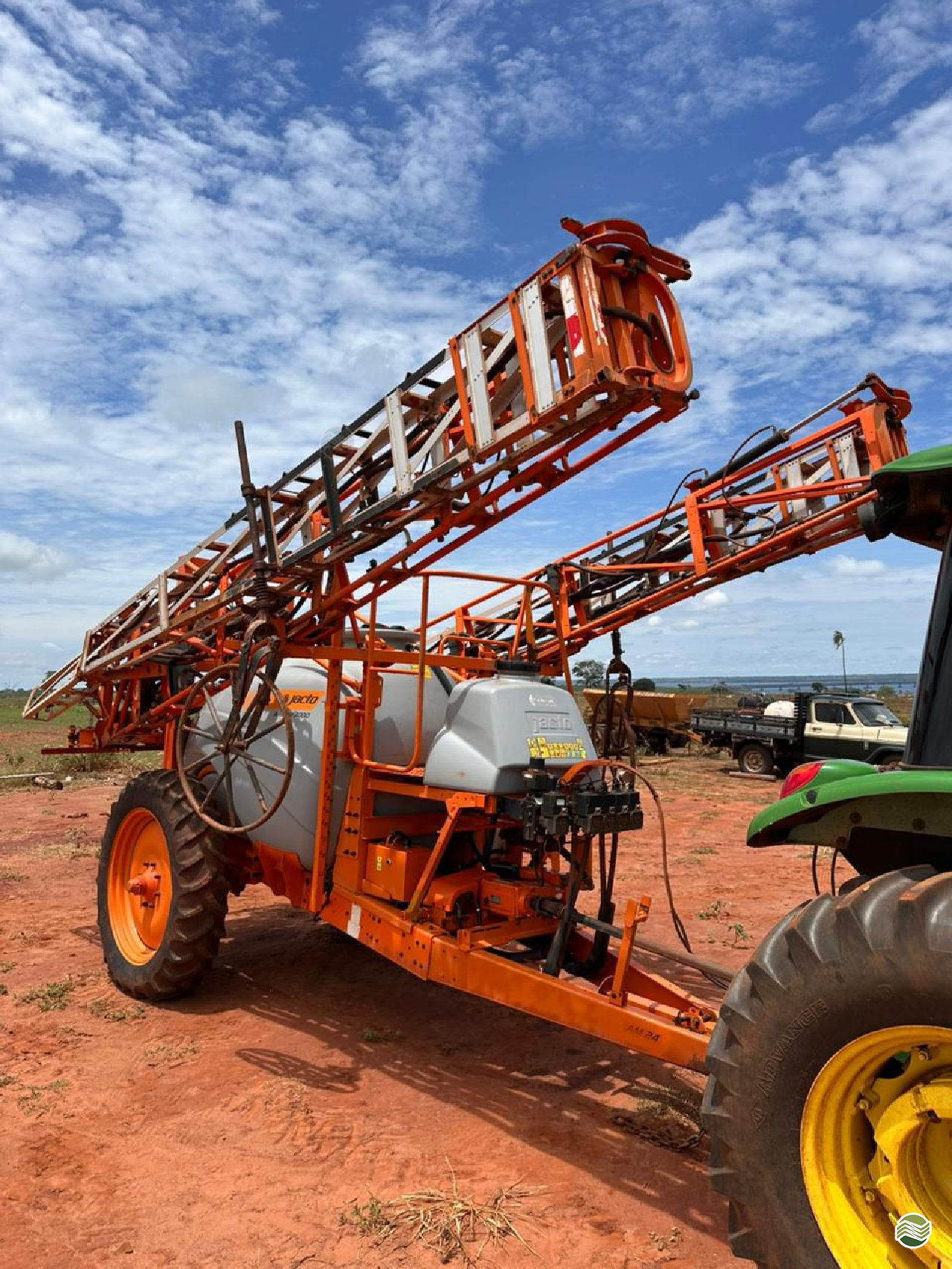 PULVERIZADOR JACTO ADVANCE 3000 AM24 Arrasto JM Tratores  ADAMANTINA SÃO PAULO SP