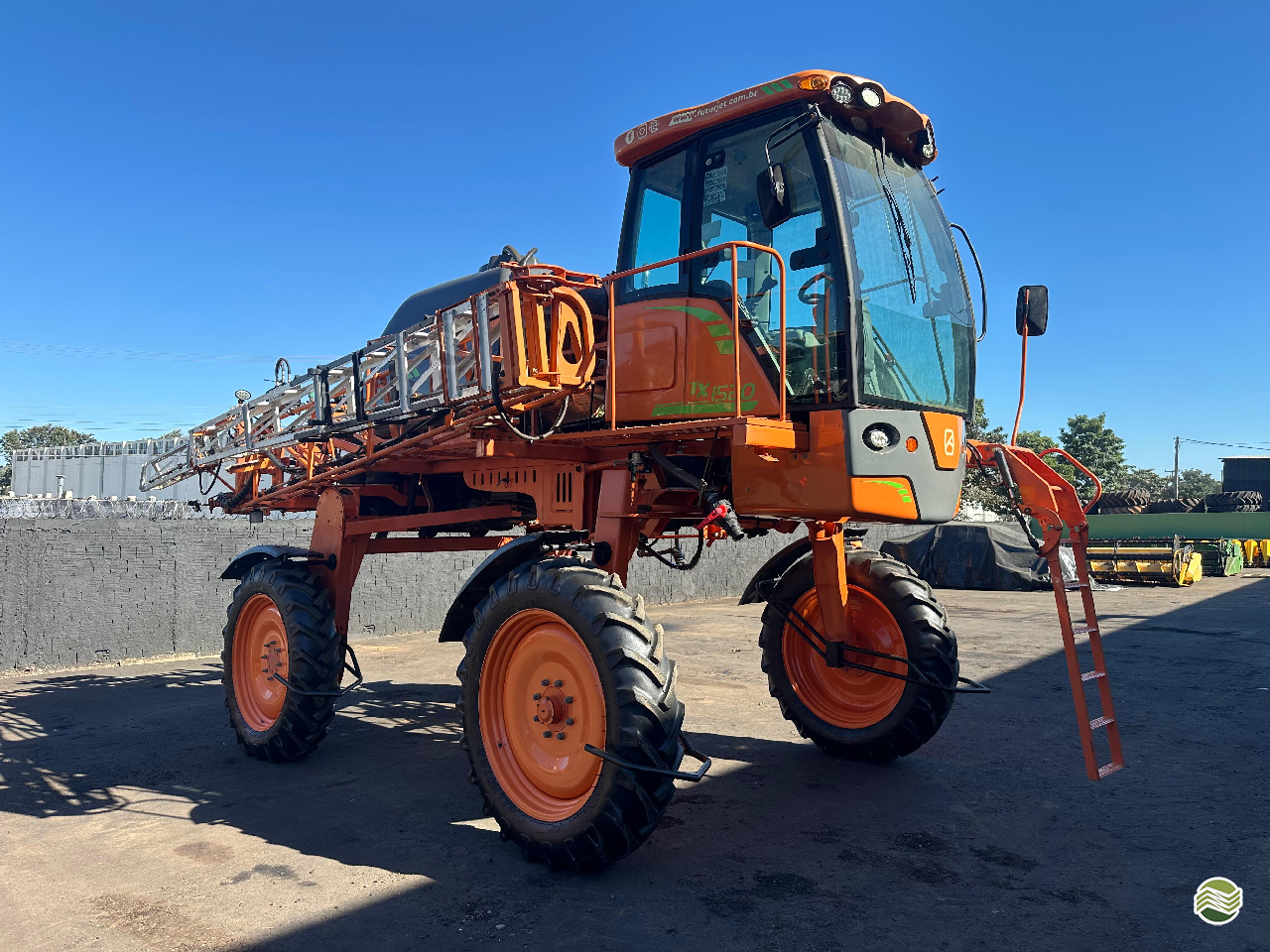 PULVERIZADOR FUTURJET FUTURJET TX 1520H Tração 4x2 JM Tratores  ADAMANTINA SÃO PAULO SP