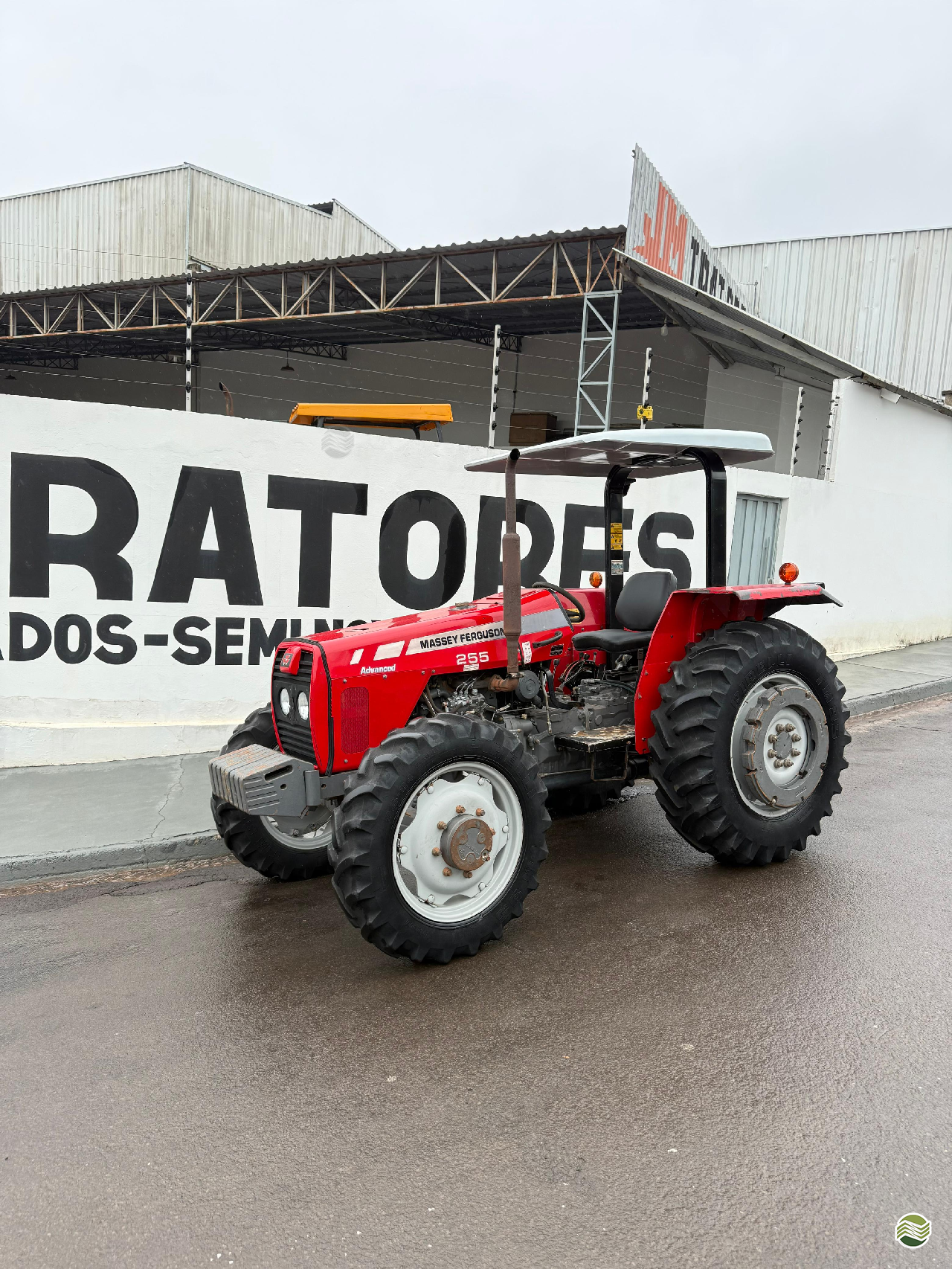 TRATOR MASSEY FERGUSON MF 255 Tração 4x4 JM Tratores  ADAMANTINA SÃO PAULO SP