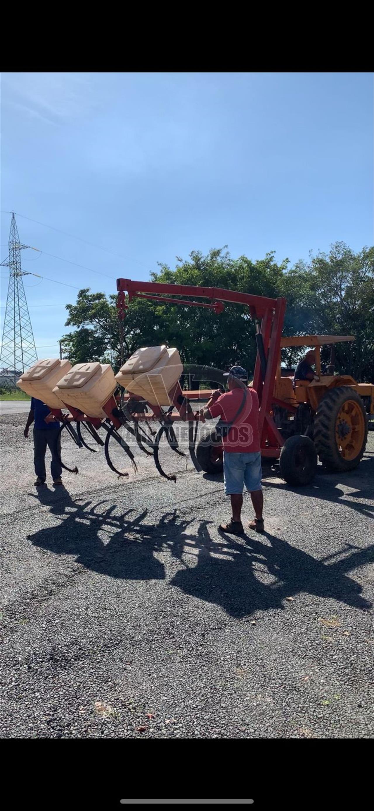 Cultivador 
Destino: Curvelo - MG