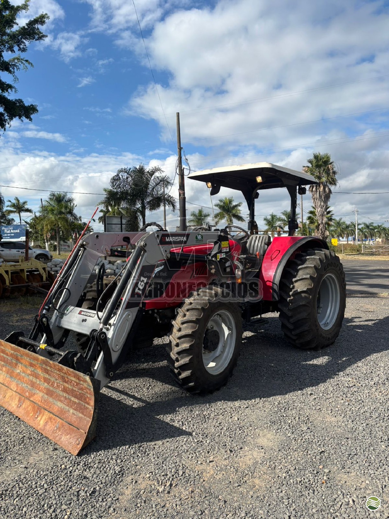 TRATOR SOLIS SOLIS 90