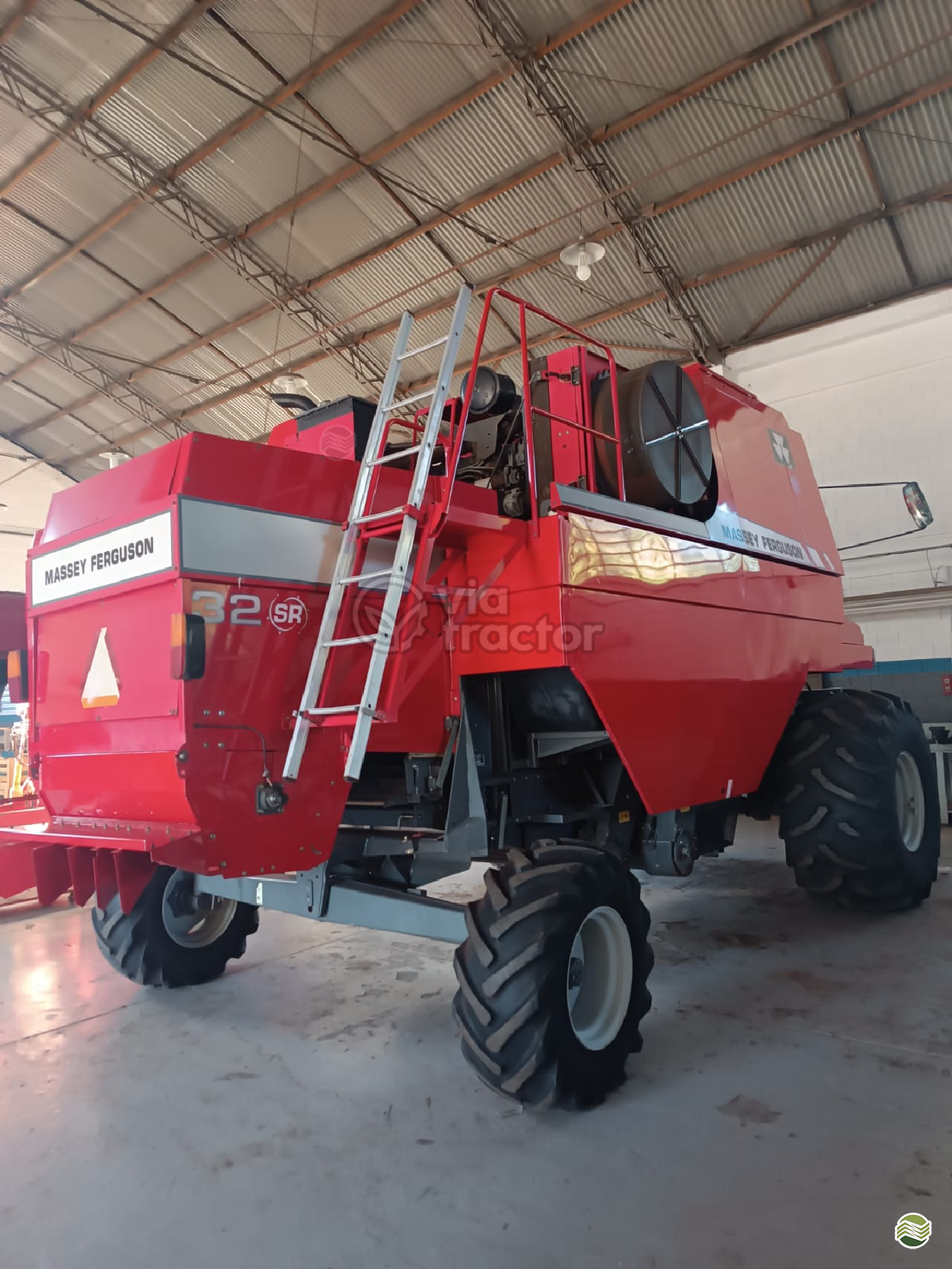 COLHEITADEIRA MASSEY FERGUSON MF 32 Via Tractor ERECHIM RIO GRANDE DO SUL RS