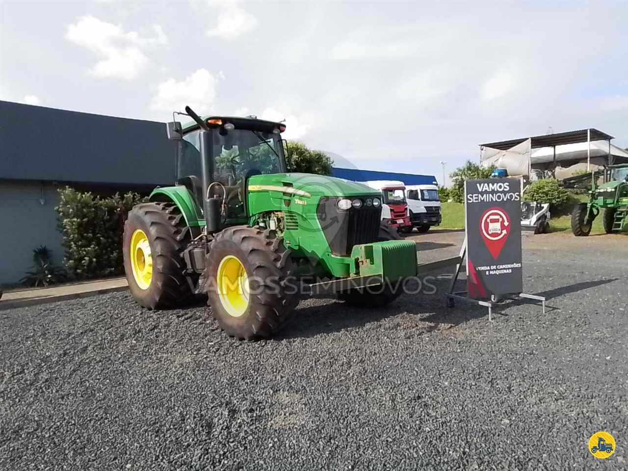TRATOR JOHN DEERE JOHN DEERE 7200J Tração 4x4 Vamos Seminovos - Ribeirão Preto - Varejo  RIBEIRAO PRETO SÃO PAULO SP