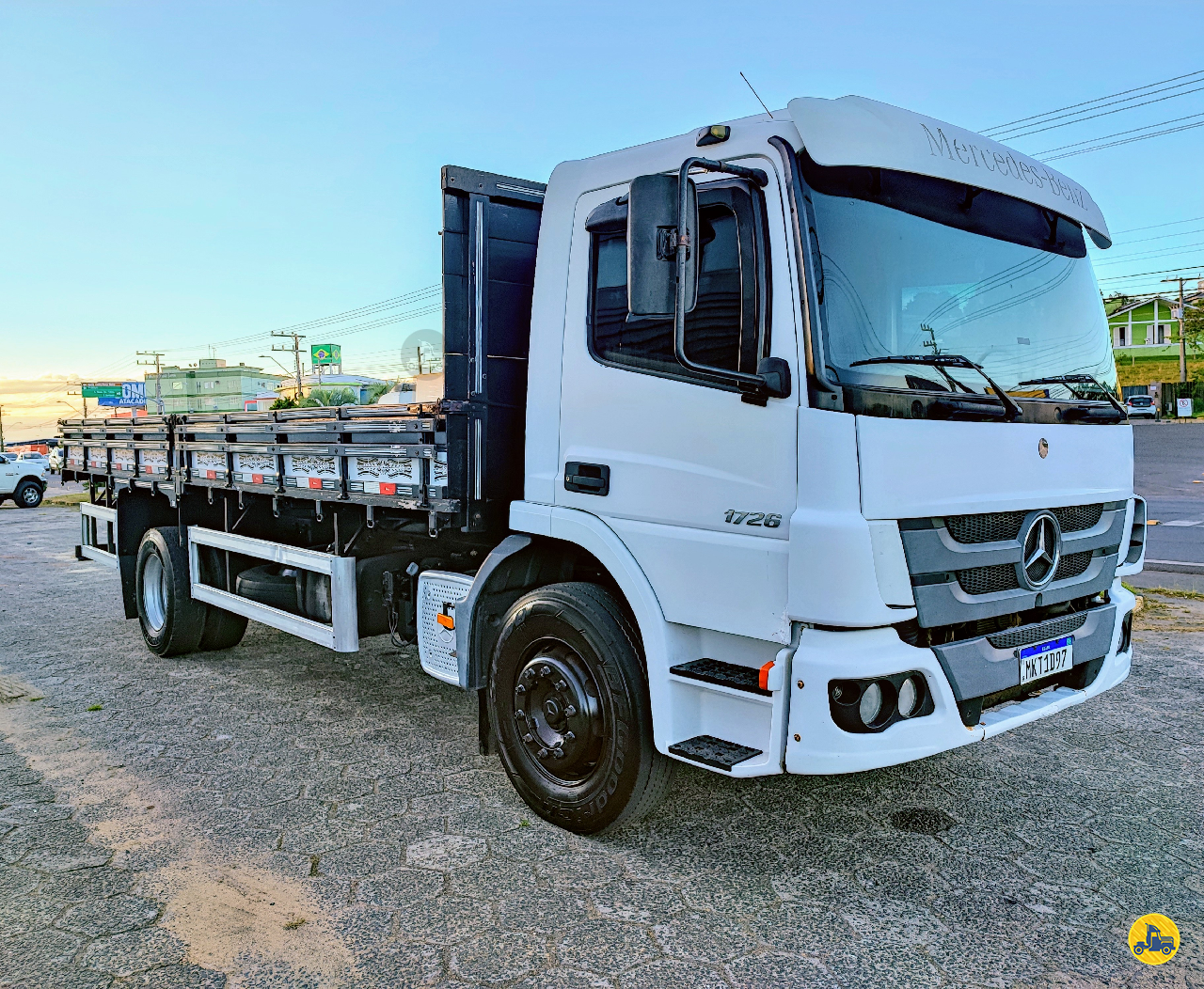 CAMINHAO MERCEDES-BENZ MB 1726 Carga Seca Toco 4x2 Primos Caminhões ICARA SANTA CATARINA SC