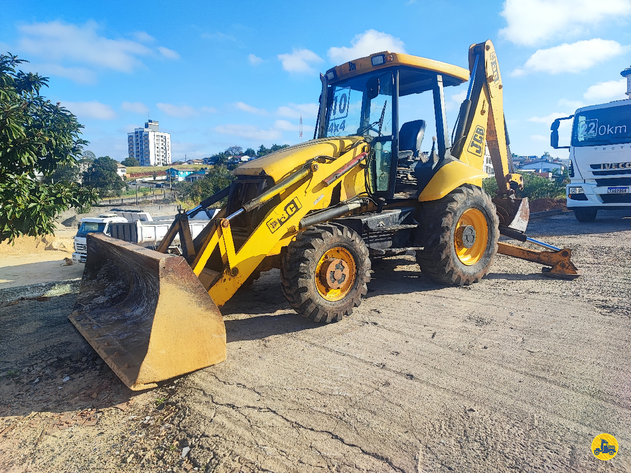 RETRO ESCAVADEIRA JCB 3CX Tração 4x4 Primos Caminhões ICARA SANTA CATARINA SC