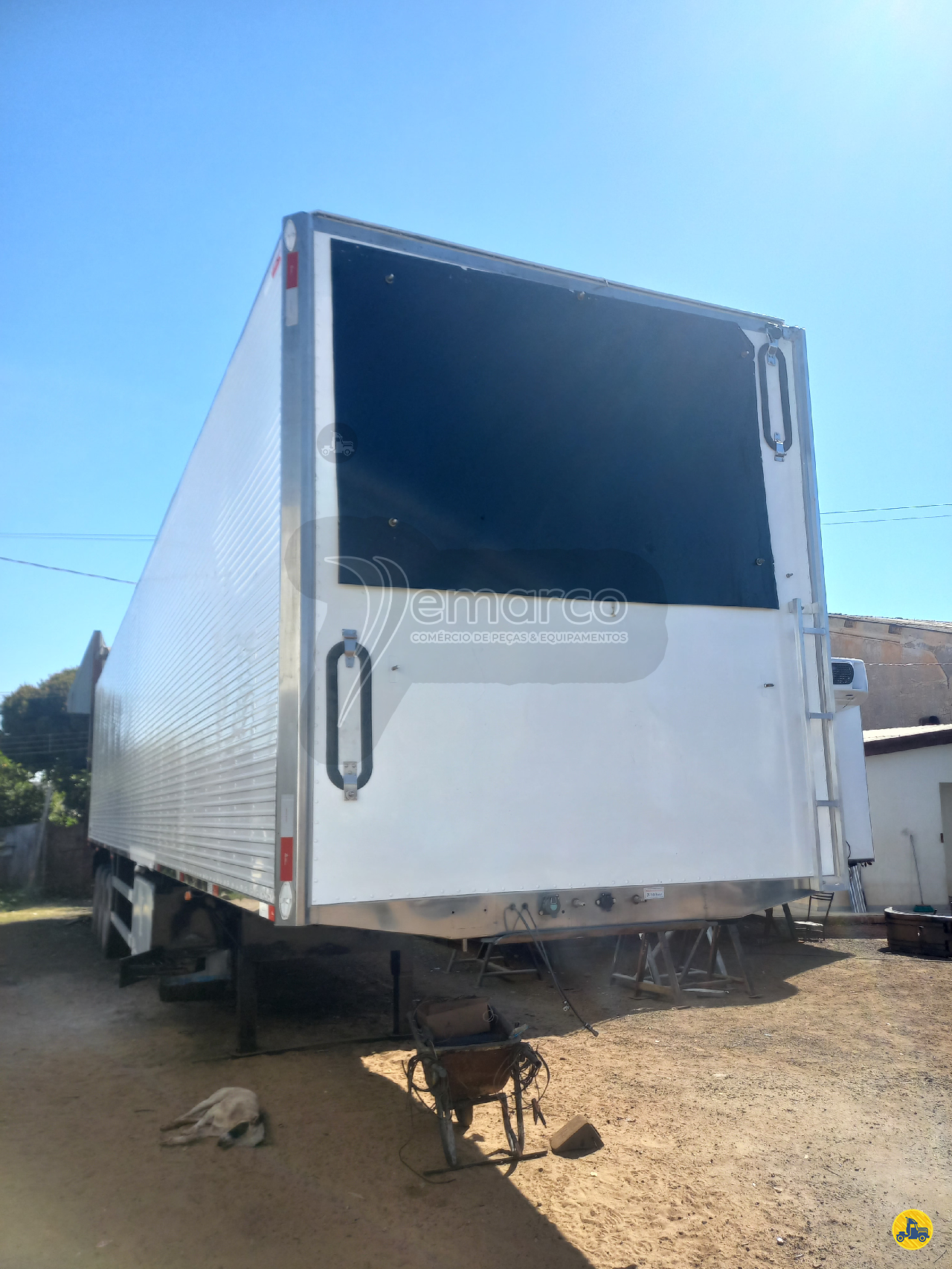 CARRETA SEMI-REBOQUE FRIGORIFICO Demarco Equipamentos IBIPORA PARANÁ PR