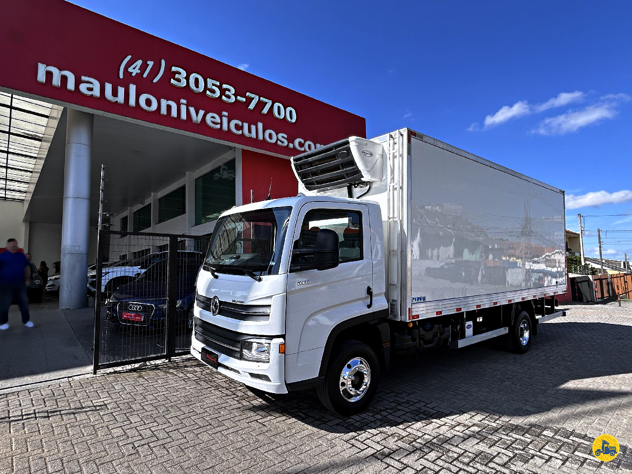 CAMINHAO VOLKSWAGEN VW 11180 Baú Térmico 3/4 4x2 Mauloni Veículos CURITIBA PARANÁ PR
