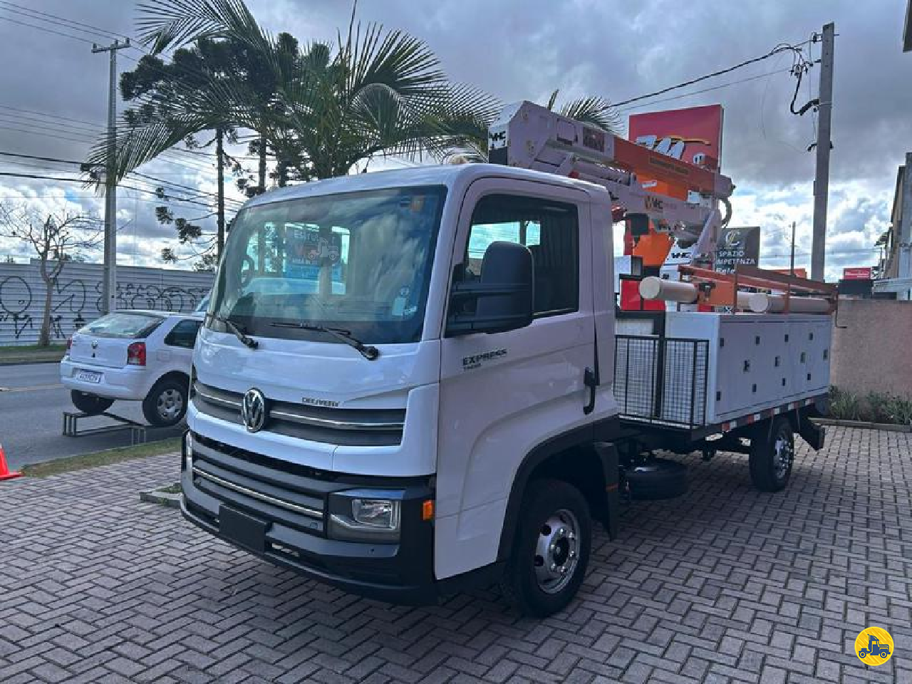 CAMINHAO VOLKSWAGEN DELIVERY EXPRESS Cesto Aereo Isolado 3/4 4x2 Mauloni Veículos CURITIBA PARANÁ PR