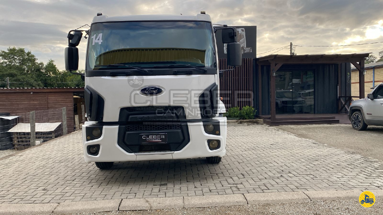 CAMINHAO FORD CARGO 1719 Chassis Toco 4x2 Cleber Caminhões COCAL DO SUL SANTA CATARINA SC