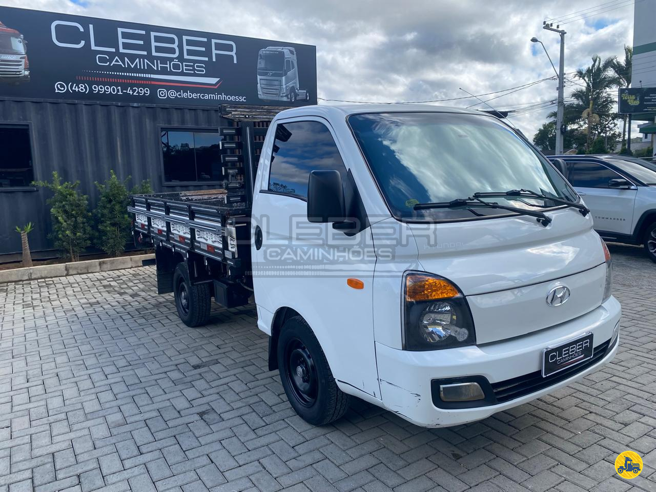 CAMINHAO HYUNDAI HR Graneleiro 3/4 4x2 Cleber Caminhões COCAL DO SUL SANTA CATARINA SC