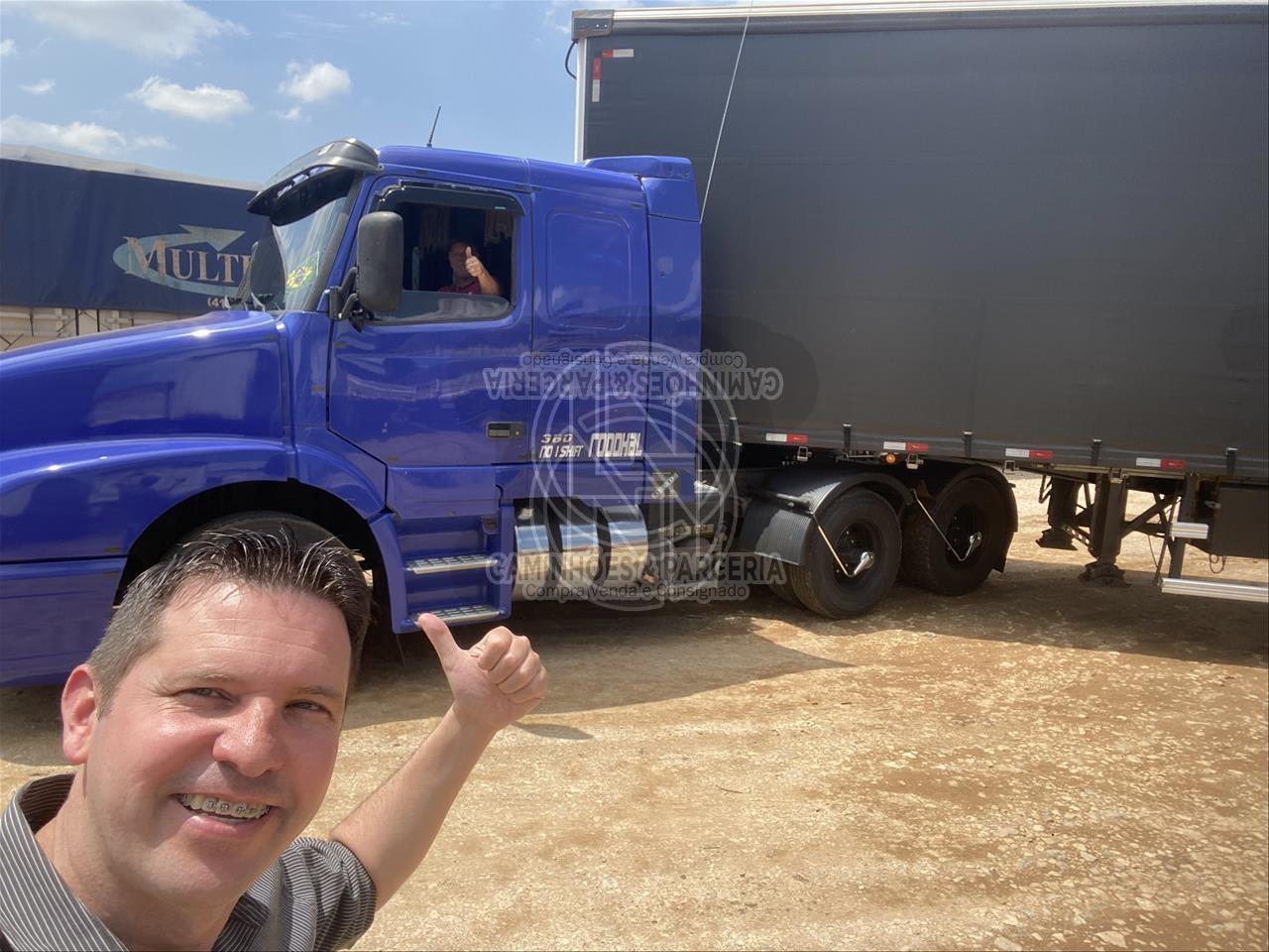 Foi dia de entrega é mais que SATISFEITO nosso AMIGO CARCINHA engatou seu SAIDER semi-novo.
AGRADEÇO DE CORAÇÃO pelo CONFIANÇA na LN CAMINHÕES & PARCERIA, PARABÉNS  e SUCESSO.