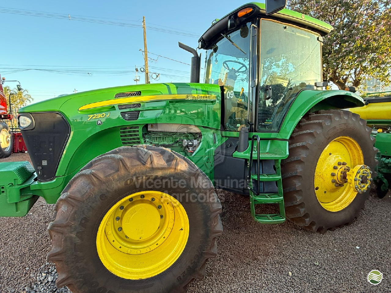 TRATOR JOHN DEERE JOHN DEERE 7230J Tração 4x4 Vicente Máquinas Agrícolas CASCAVEL PARANÁ PR