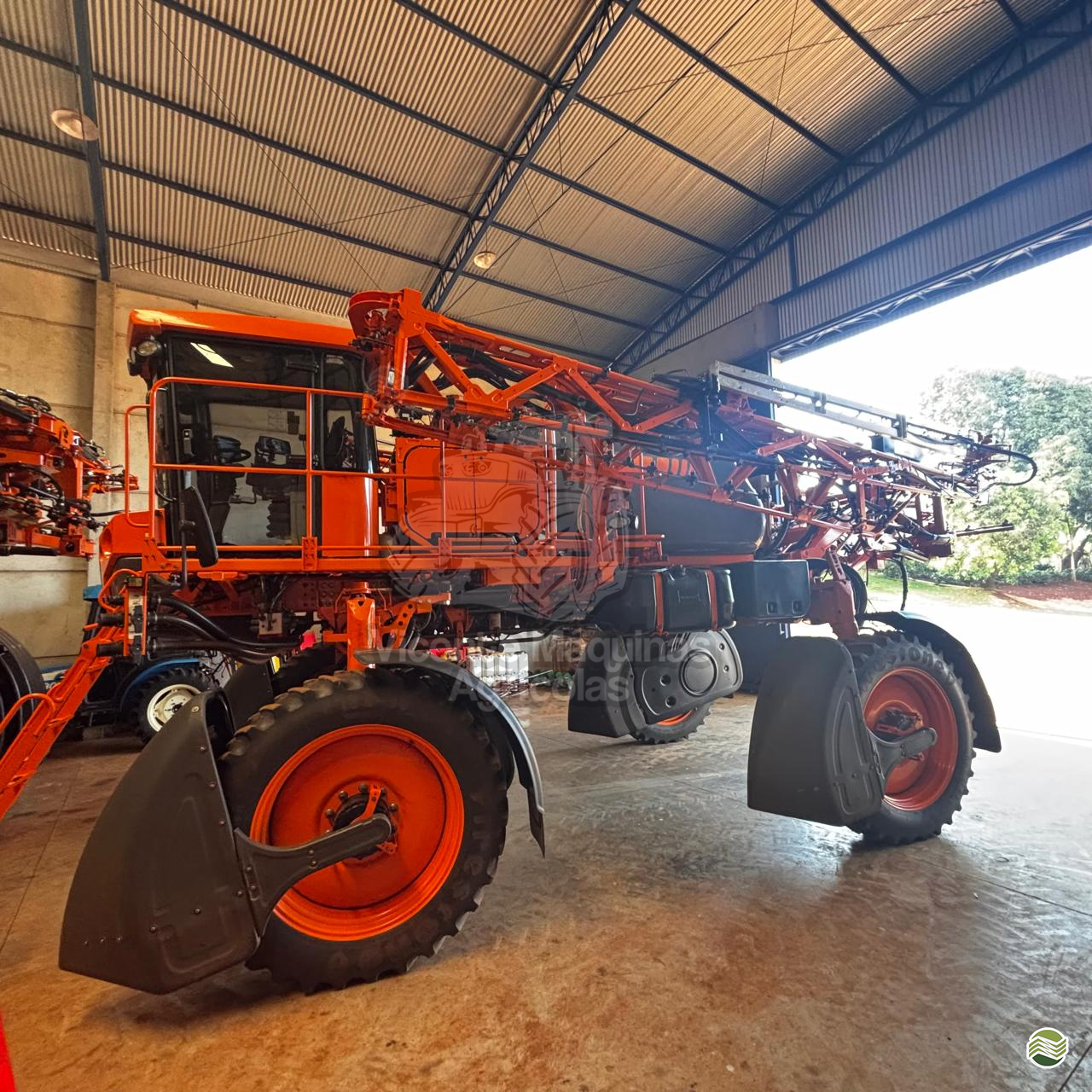 PULVERIZADOR JACTO UNIPORT 2530 Tração 4x4 Vicente Máquinas Agrícolas CASCAVEL PARANÁ PR