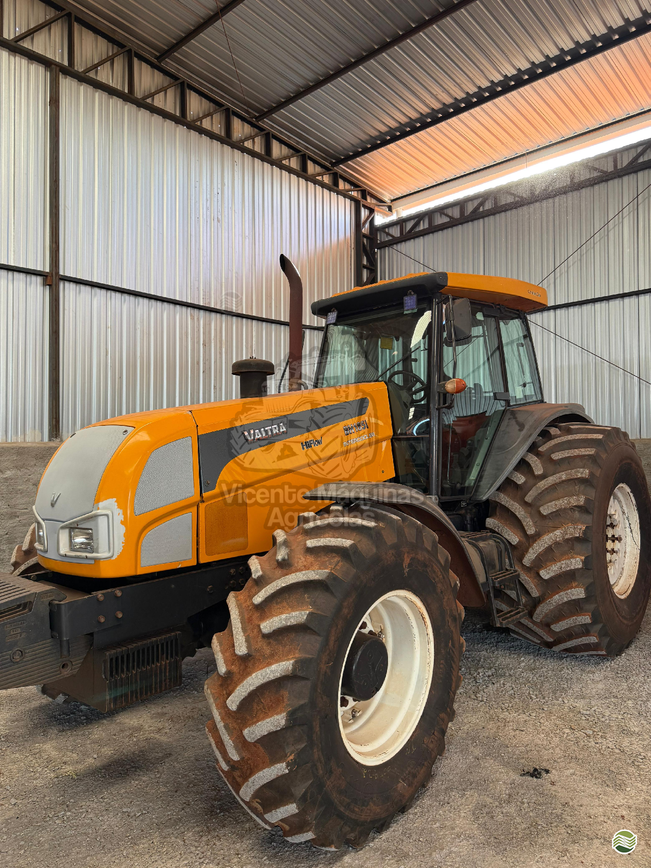 TRATOR VALTRA VALTRA BH 185 Tração 4x4 Vicente Máquinas Agrícolas CASCAVEL PARANÁ PR