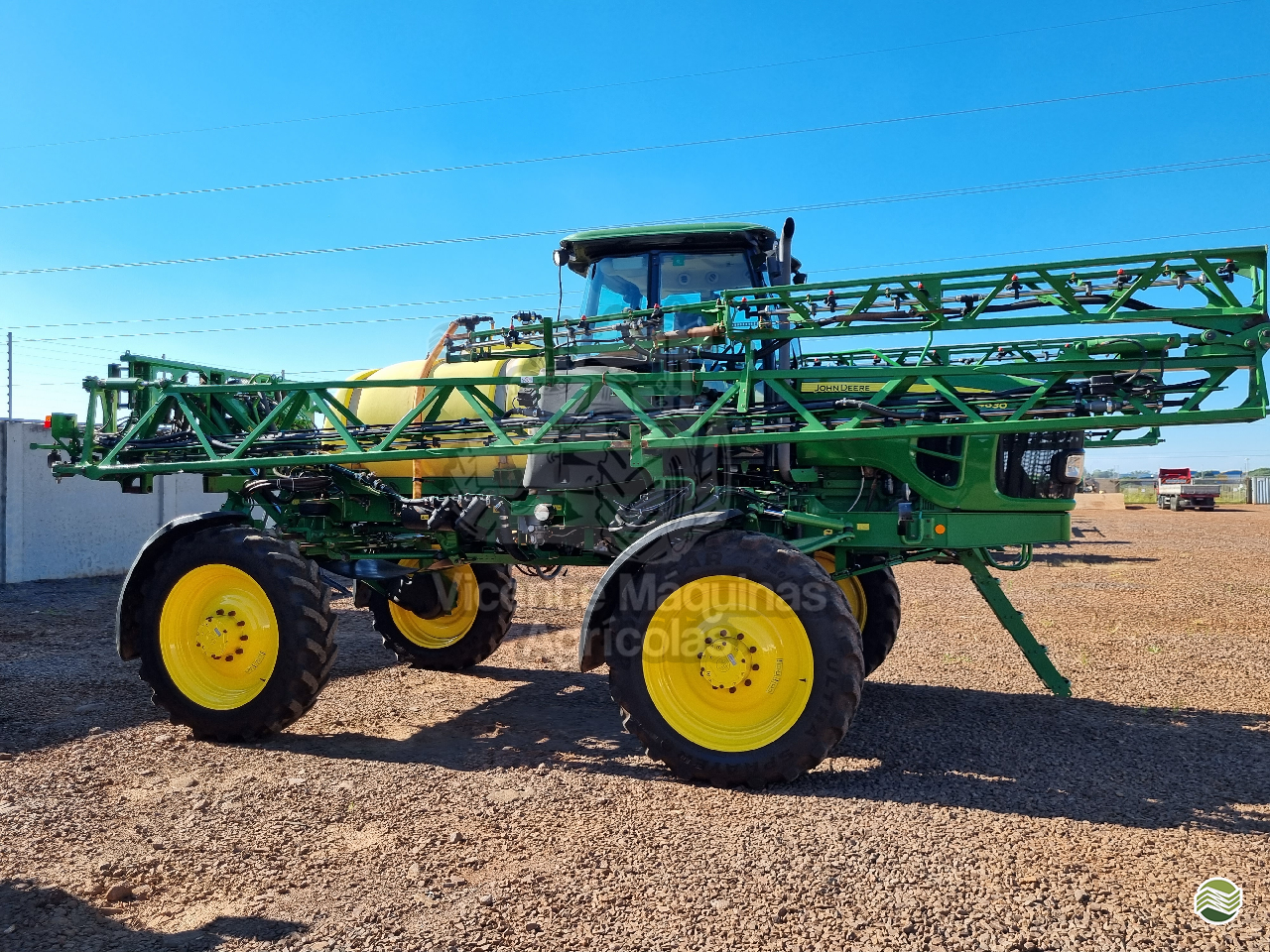 PULVERIZADOR JOHN DEERE JOHN DEERE 4630 Tração 4x4 Vicente Máquinas Agrícolas CASCAVEL PARANÁ PR