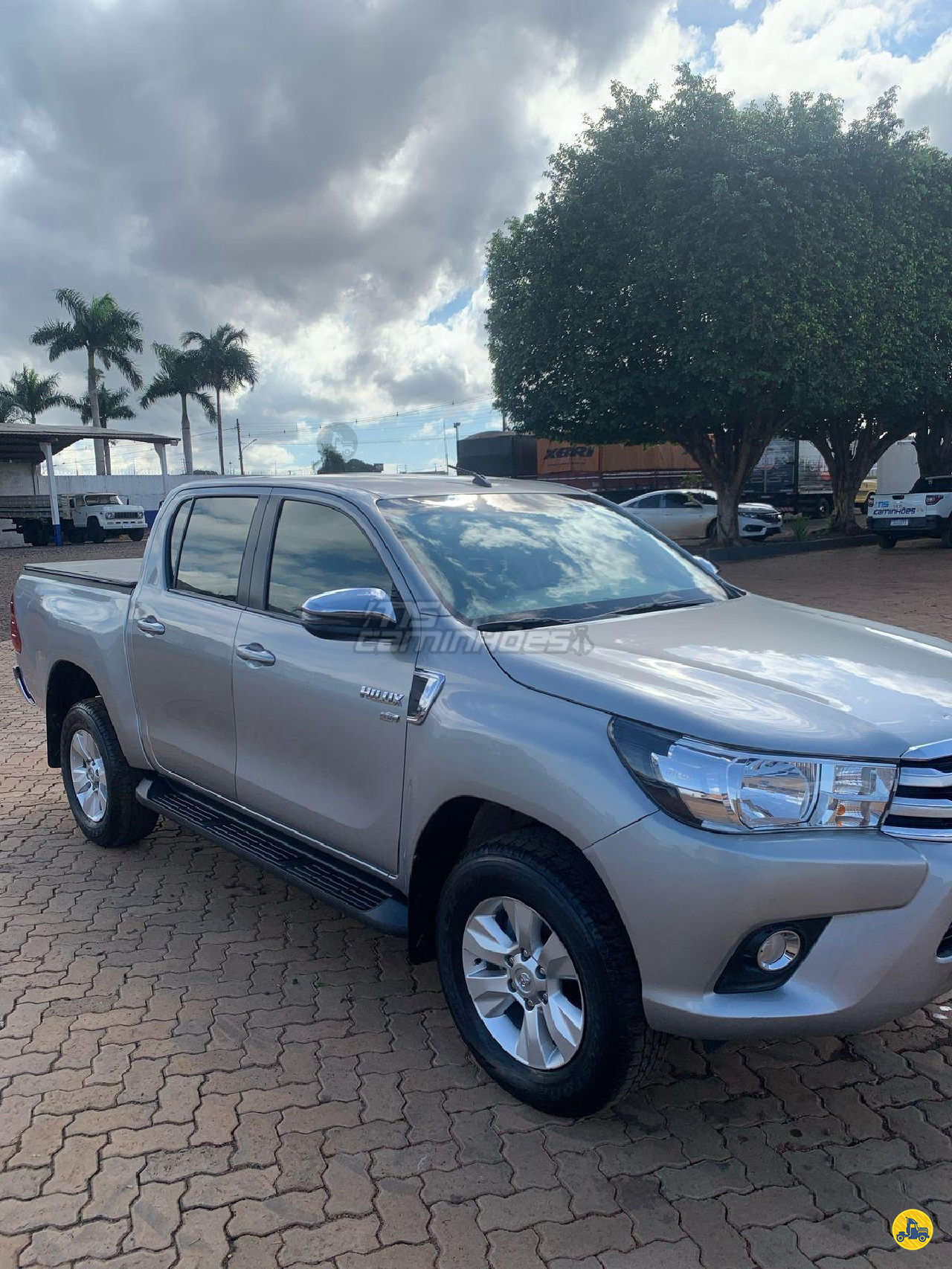 CARRO TOYOTA Hilux 2.7 SRV MS Caminhões DOURADOS MATO GROSSO DO SUL MS
