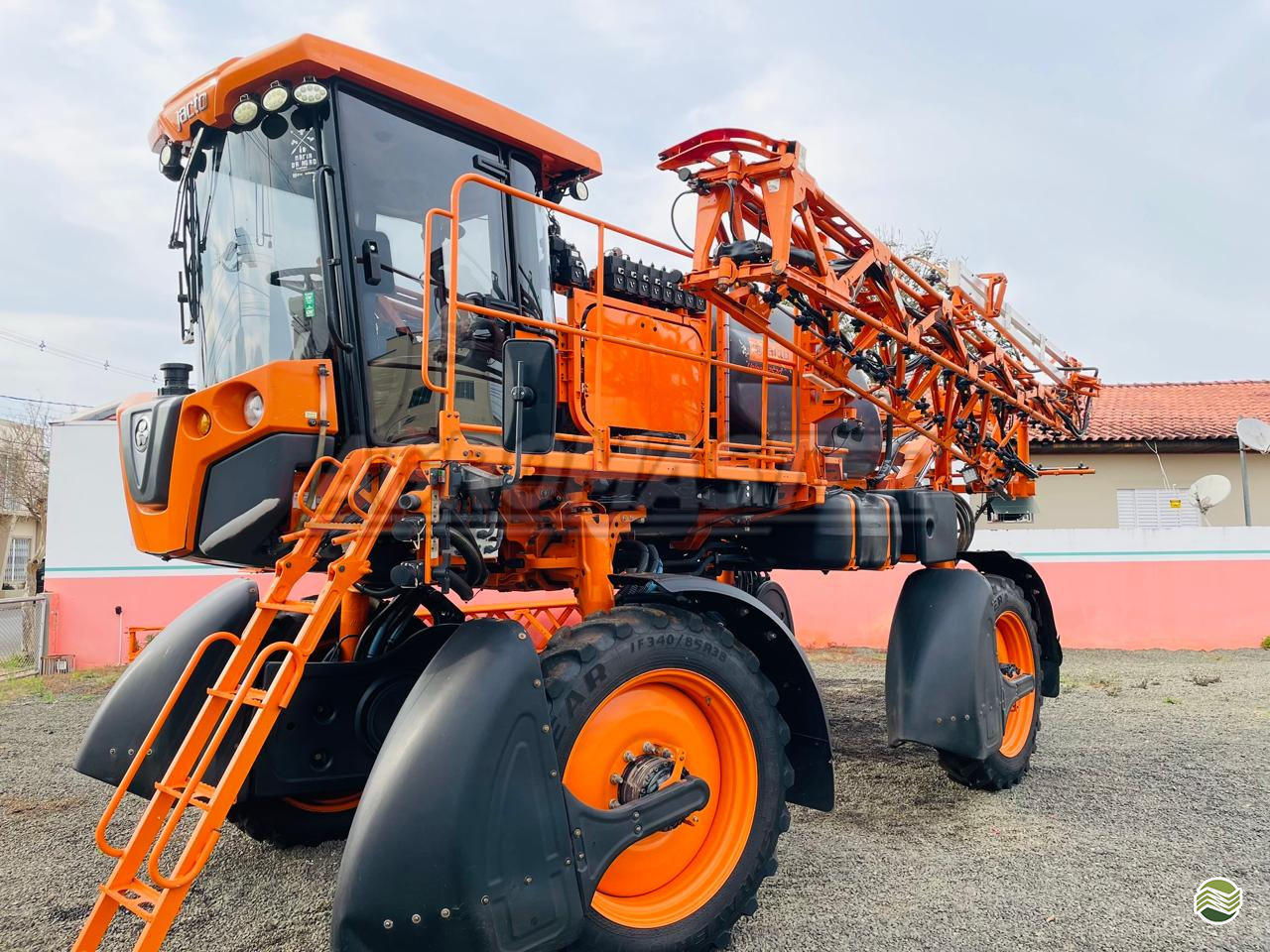 PULVERIZADOR JACTO UNIPORT 2530 Tração 4x4 Agromaster Máquinas Agrícolas PONTA GROSSA PARANÁ PR