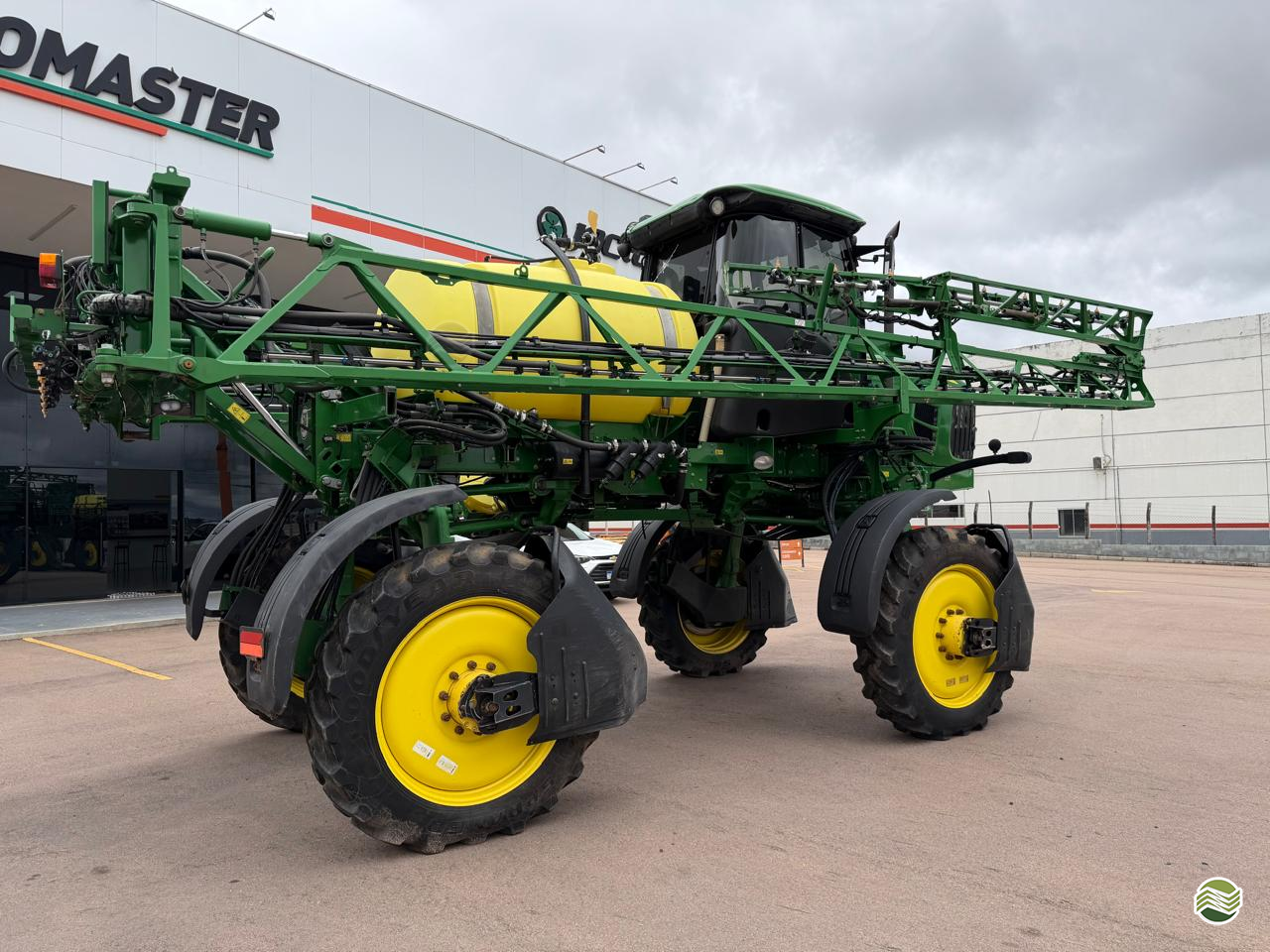 PULVERIZADOR JOHN DEERE JOHN DEERE M4025 Tração 4x4 Agromaster Máquinas Agrícolas PONTA GROSSA PARANÁ PR