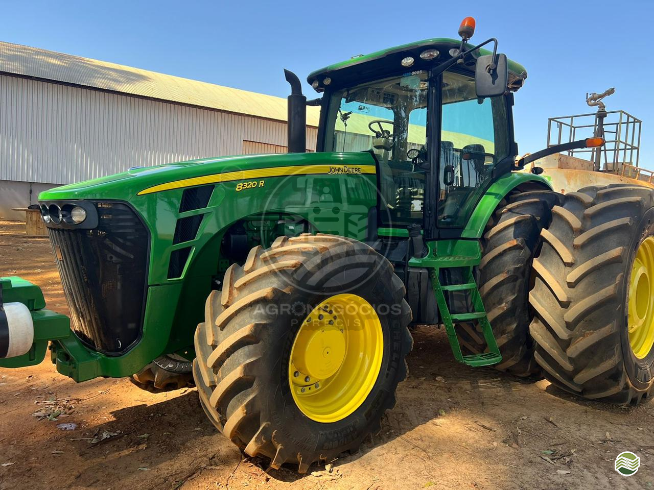 TRATOR JOHN DEERE JOHN DEERE 8320R Tração 4x4 Agronegócios Parecis CAMPO NOVO DO PARECIS MATO GROSSO MT