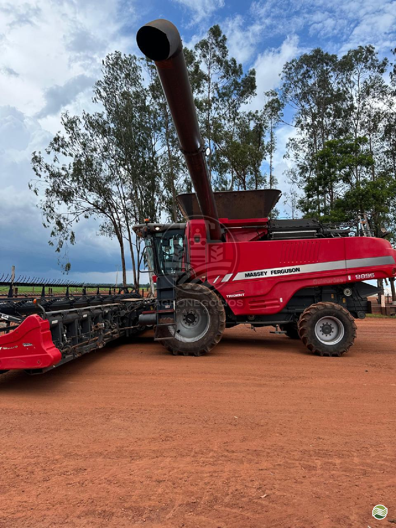 COLHEITADEIRA MASSEY FERGUSON MF 9895 Agronegócios Parecis CAMPO NOVO DO PARECIS MATO GROSSO MT