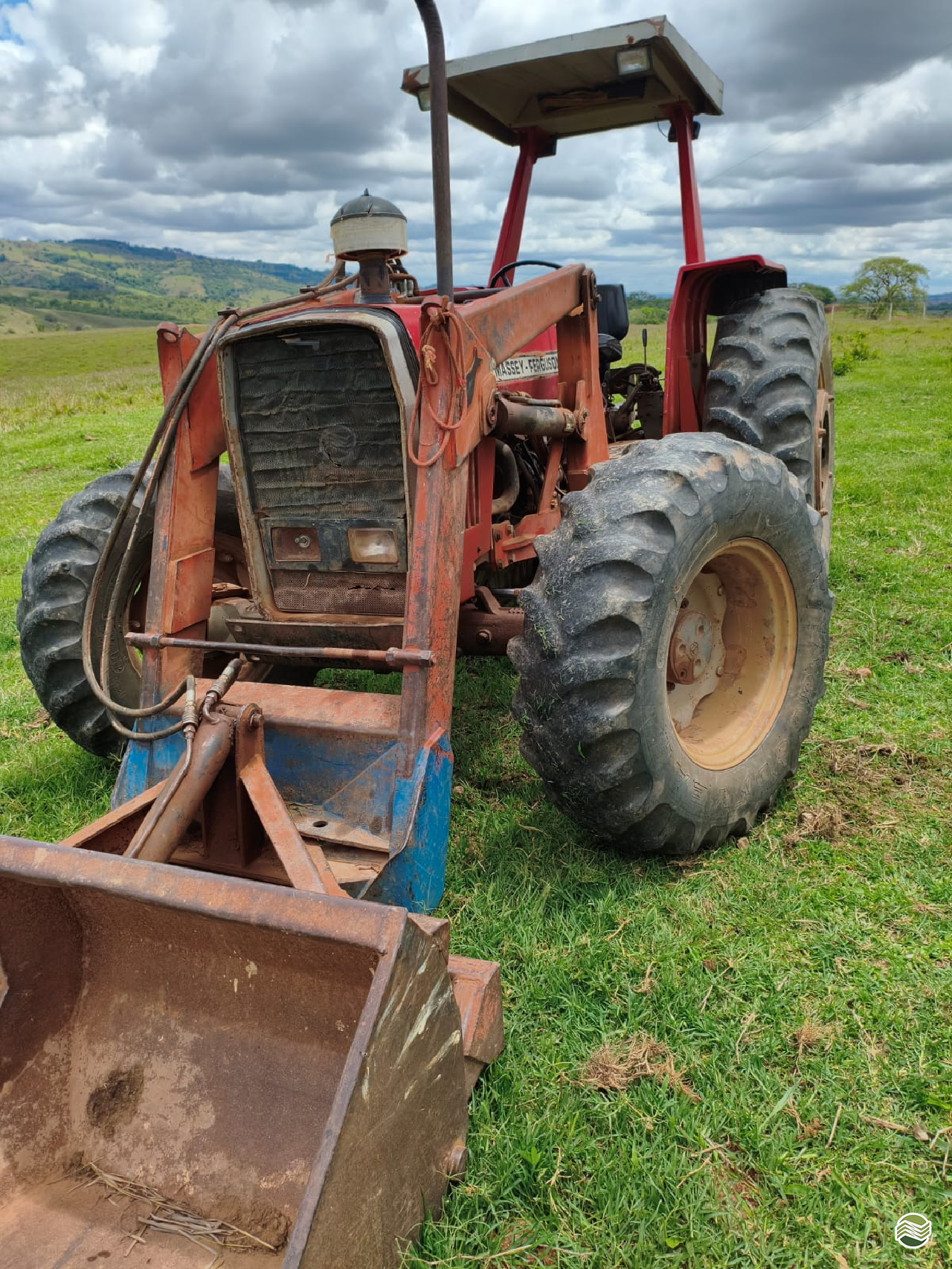 TRATOR MASSEY FERGUSON MF 292 Tração 4x4 Machine Tratores LAVRAS MINAS GERAIS MG