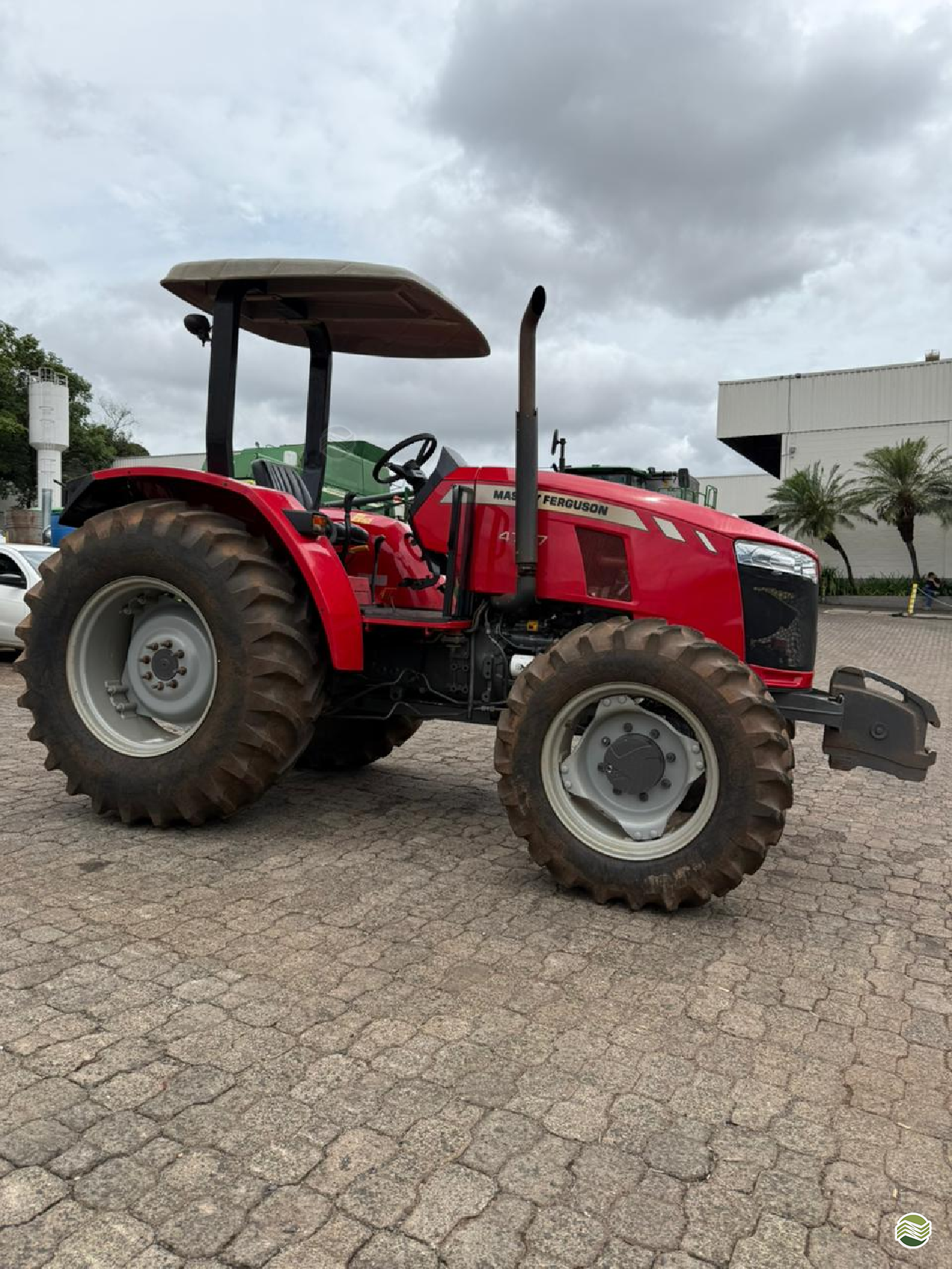 TRATOR MASSEY FERGUSON MF 4707 Tração 4x4 Machine Tratores LAVRAS MINAS GERAIS MG