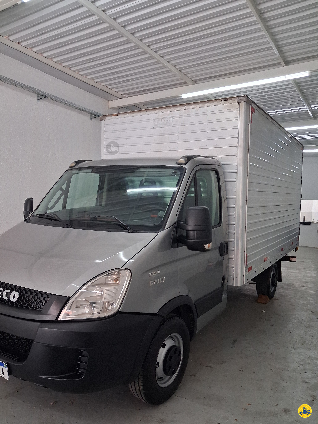 CAMINHAO IVECO DAILY 35s14 Baú Furgão 3/4 4x2 Ituvel Veículos e Máquinas ITU SÃO PAULO SP