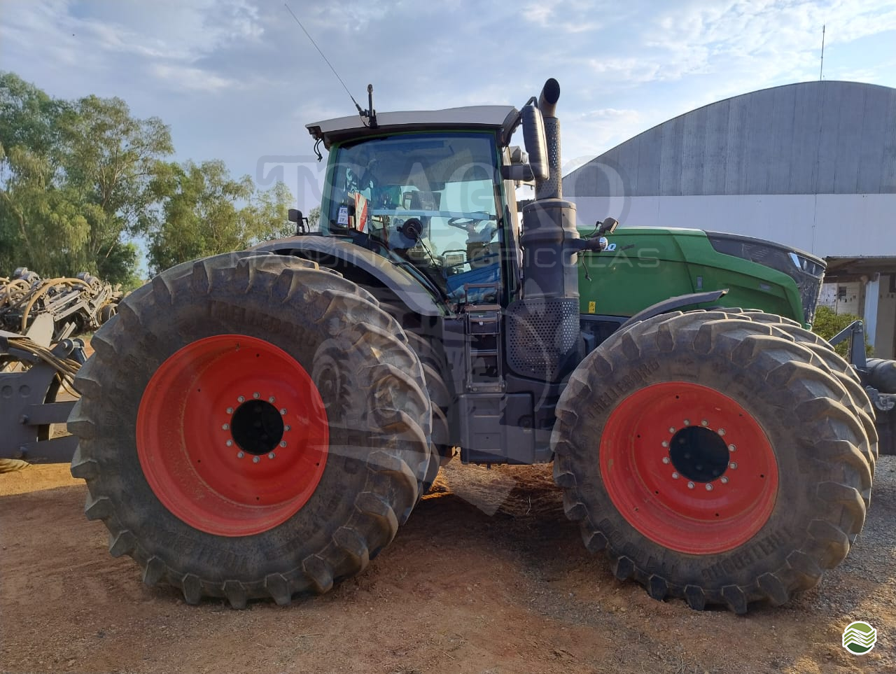 TRATOR FENDT 1050 Vario Tração 4x4 TS Agro Máquinas Agrícolas PRIMAVERA DO LESTE MATO GROSSO MT